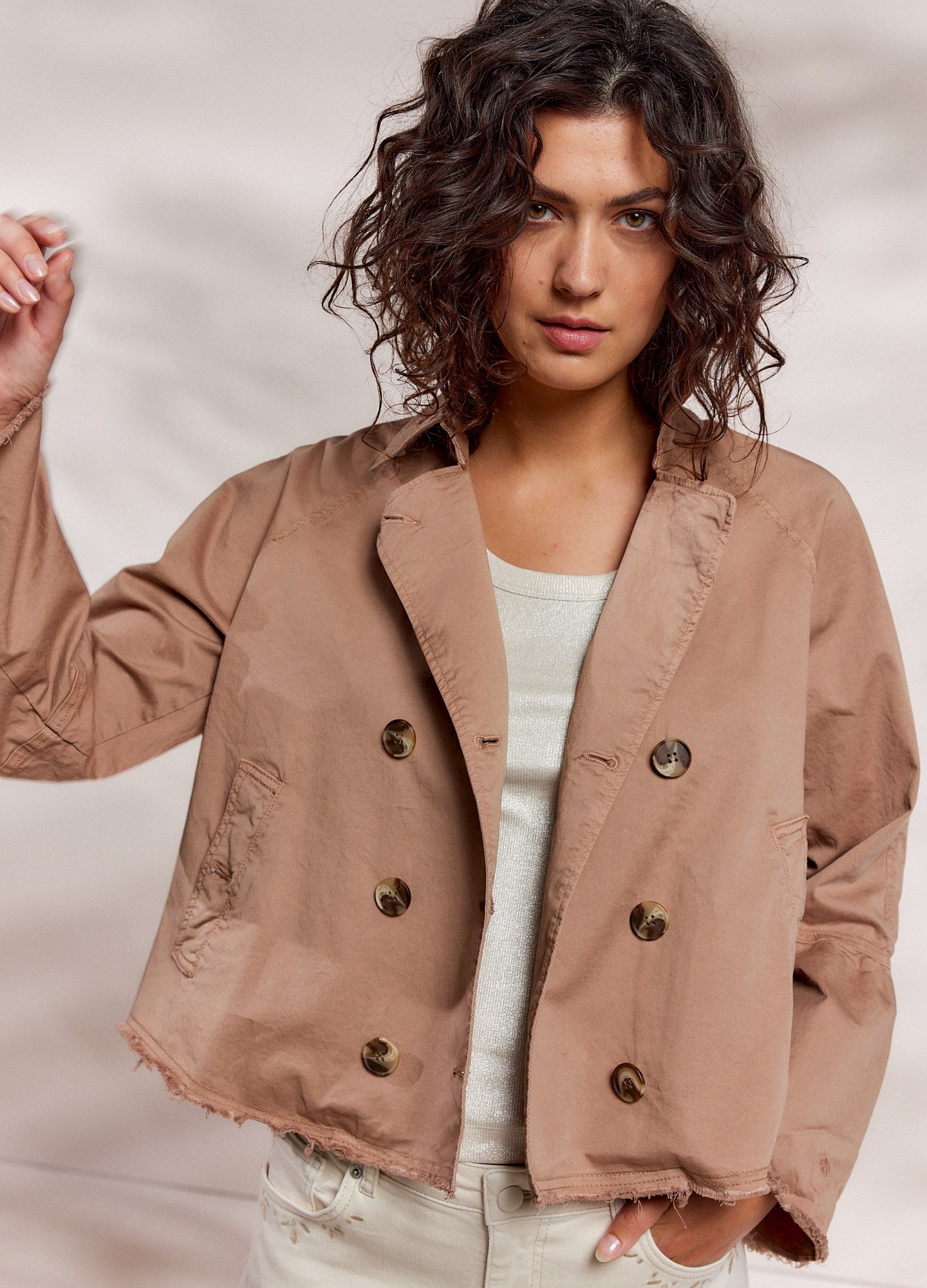 Cropped trenchcoat