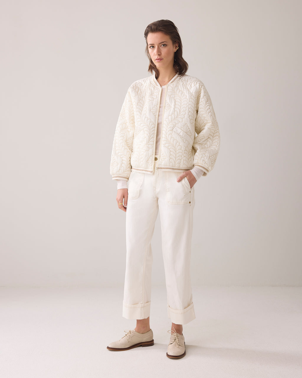 オフホワイト スニーカーに Bomber Jacket In CottonWith 関送無 1s1204-11957C3122_T_1024x.jpg?
