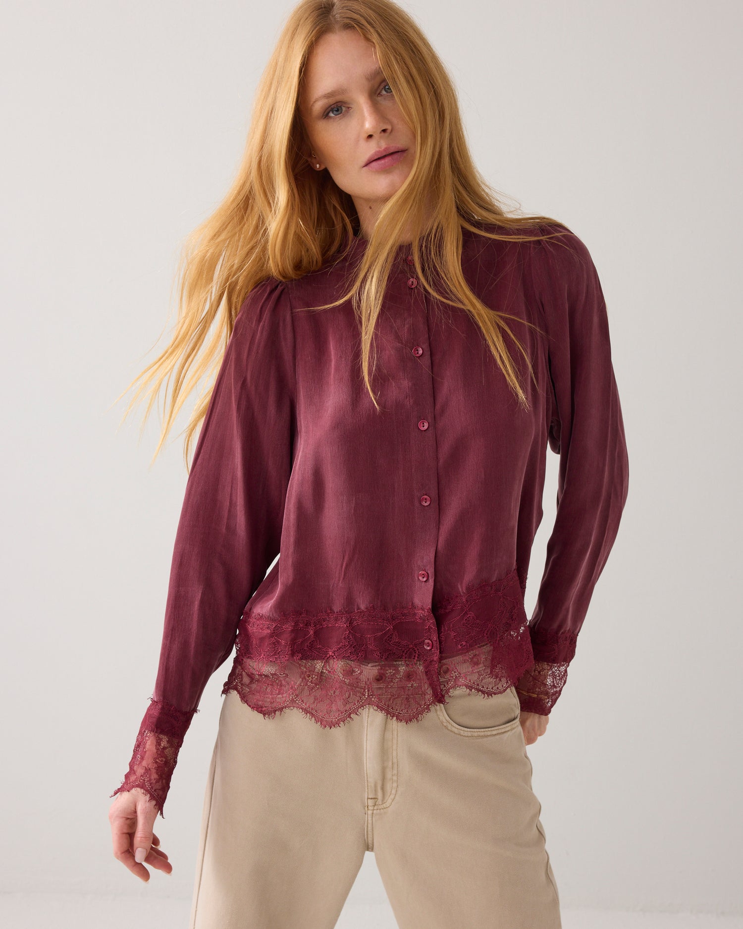 Cupro blouse with lace