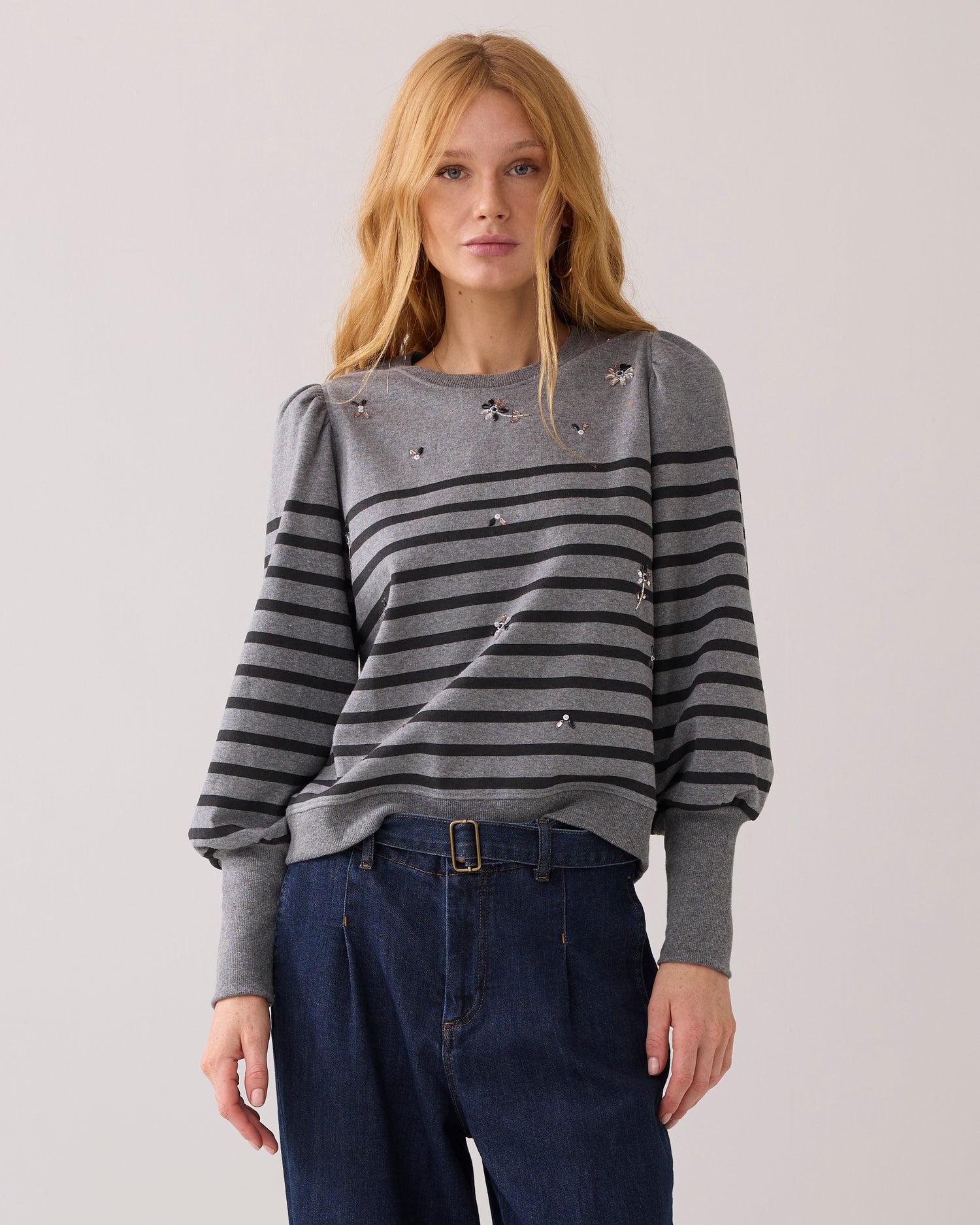 Sweater met bloemborduursels