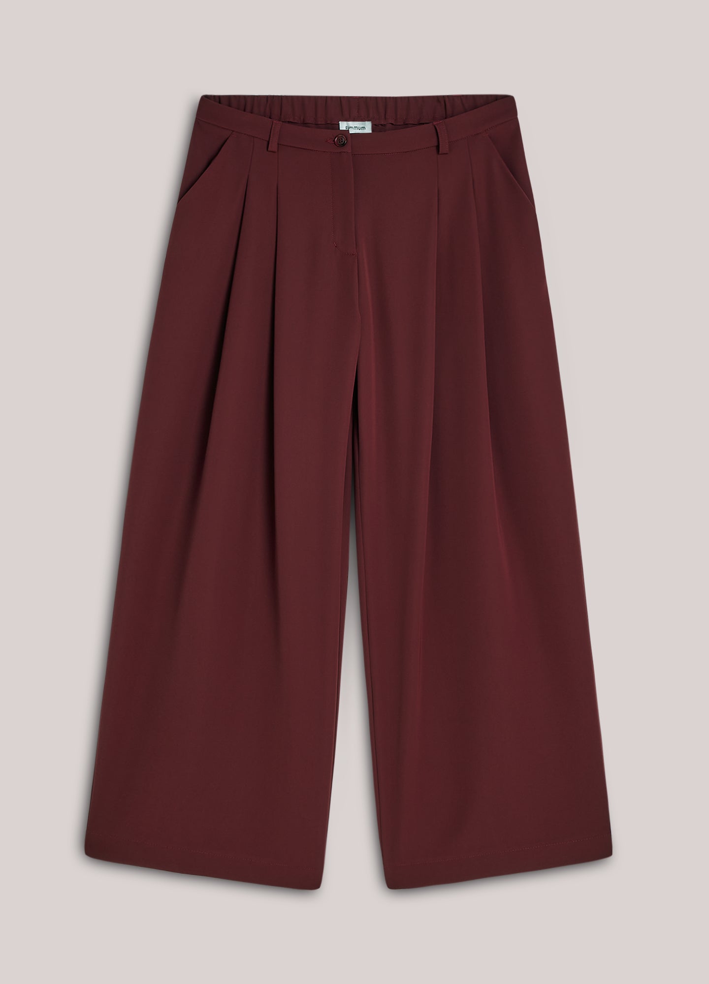 Loose-fitting trousers