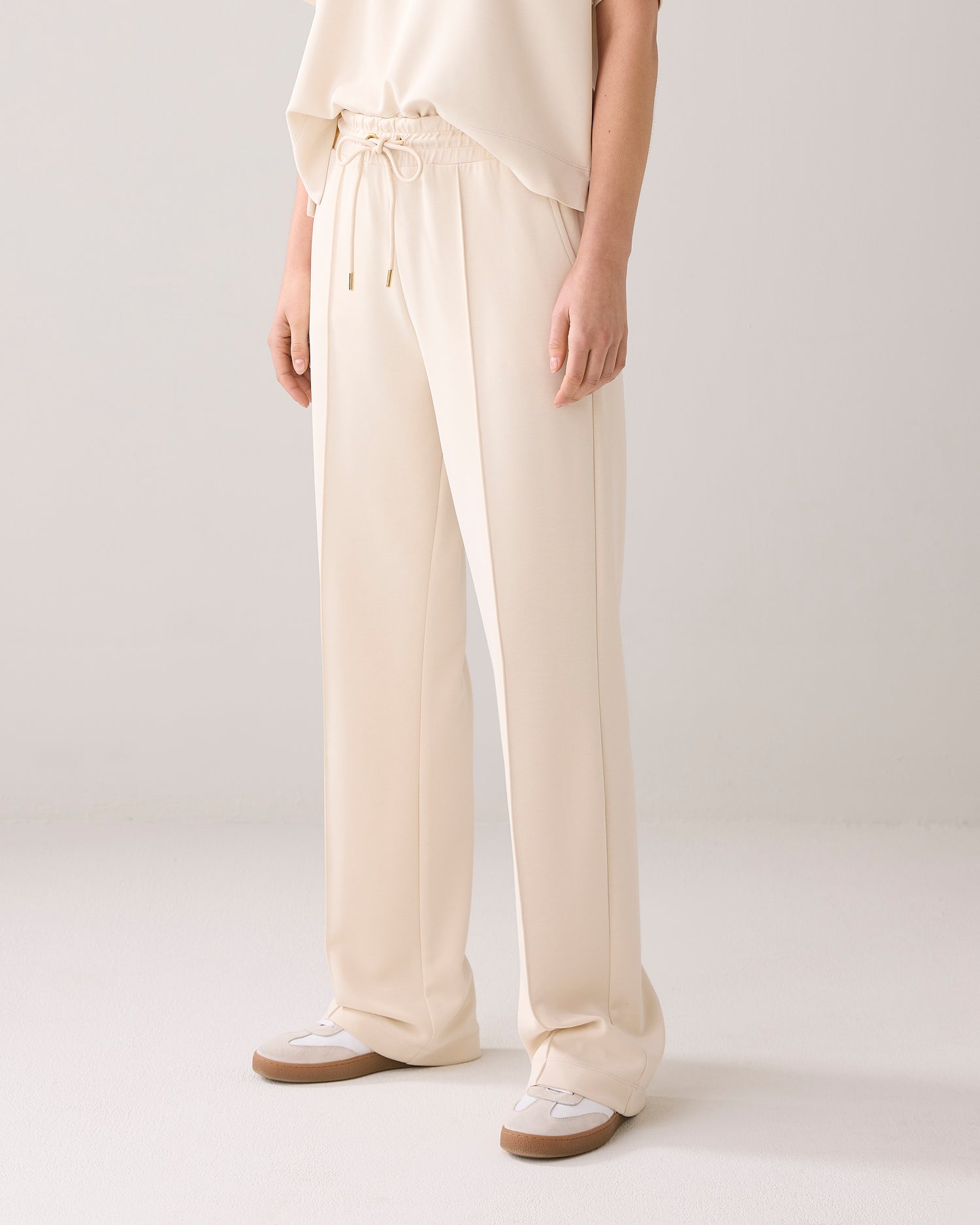 Wide scuba trousers