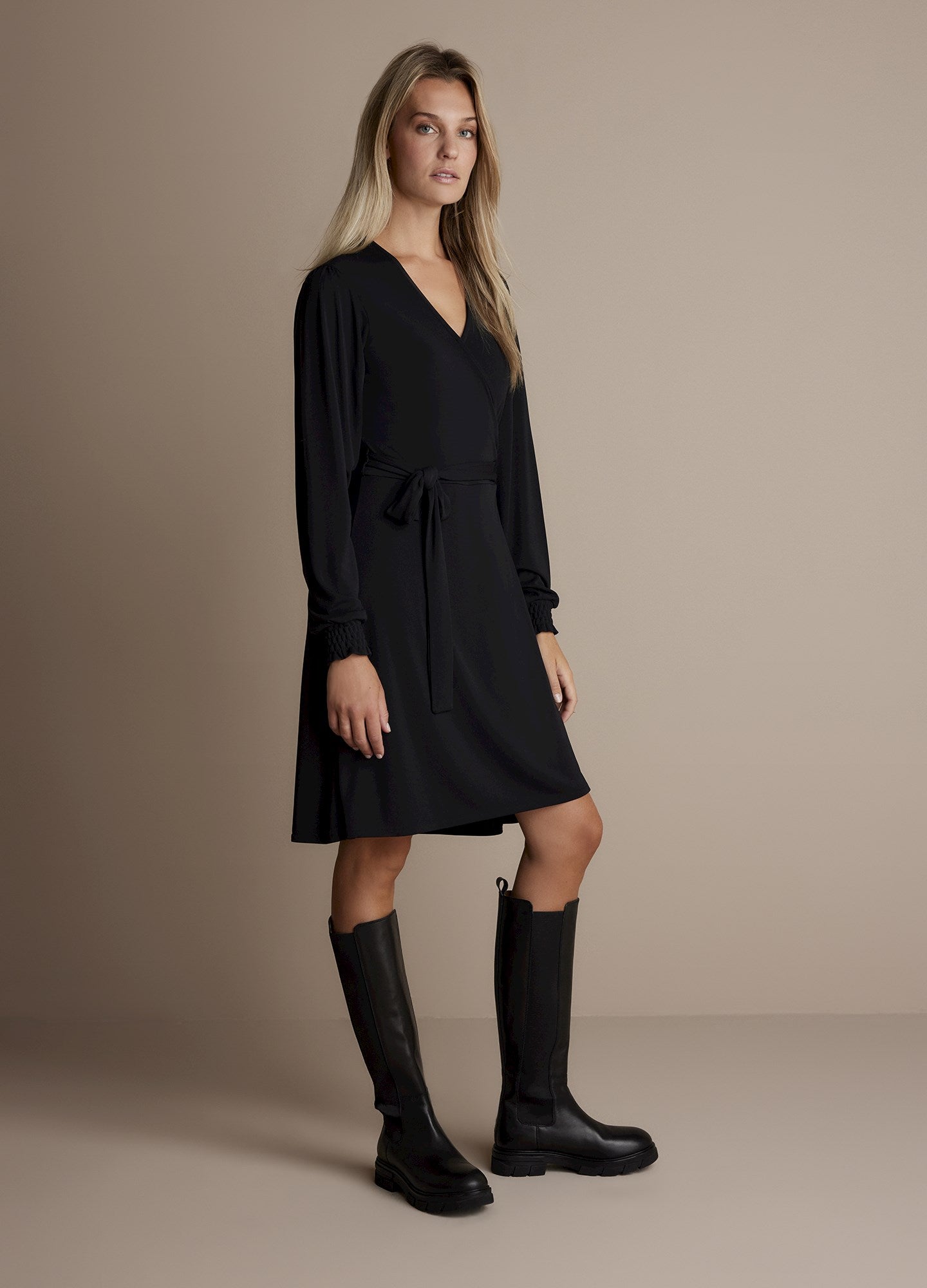 Short wrap dress