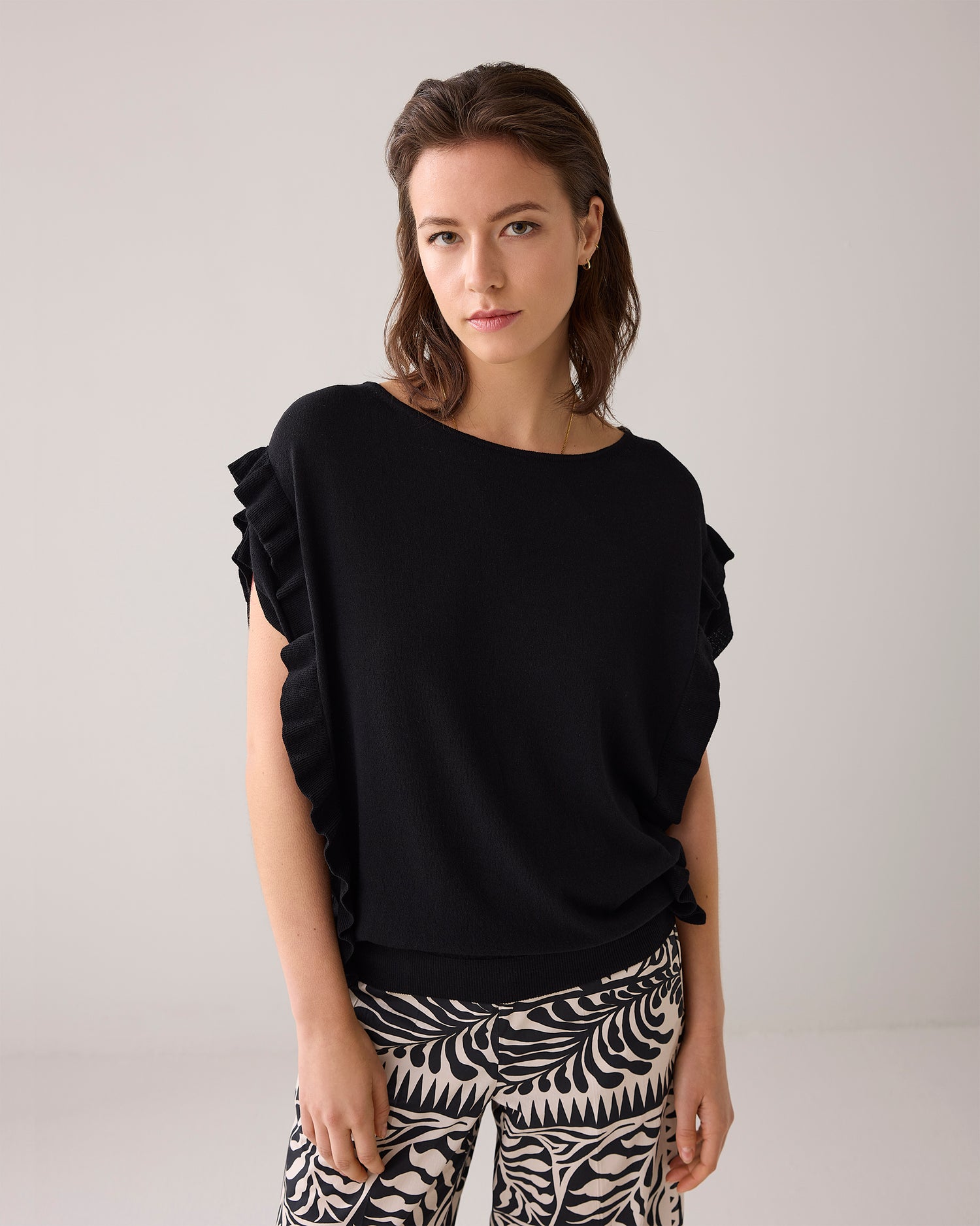 Oversized top volants
