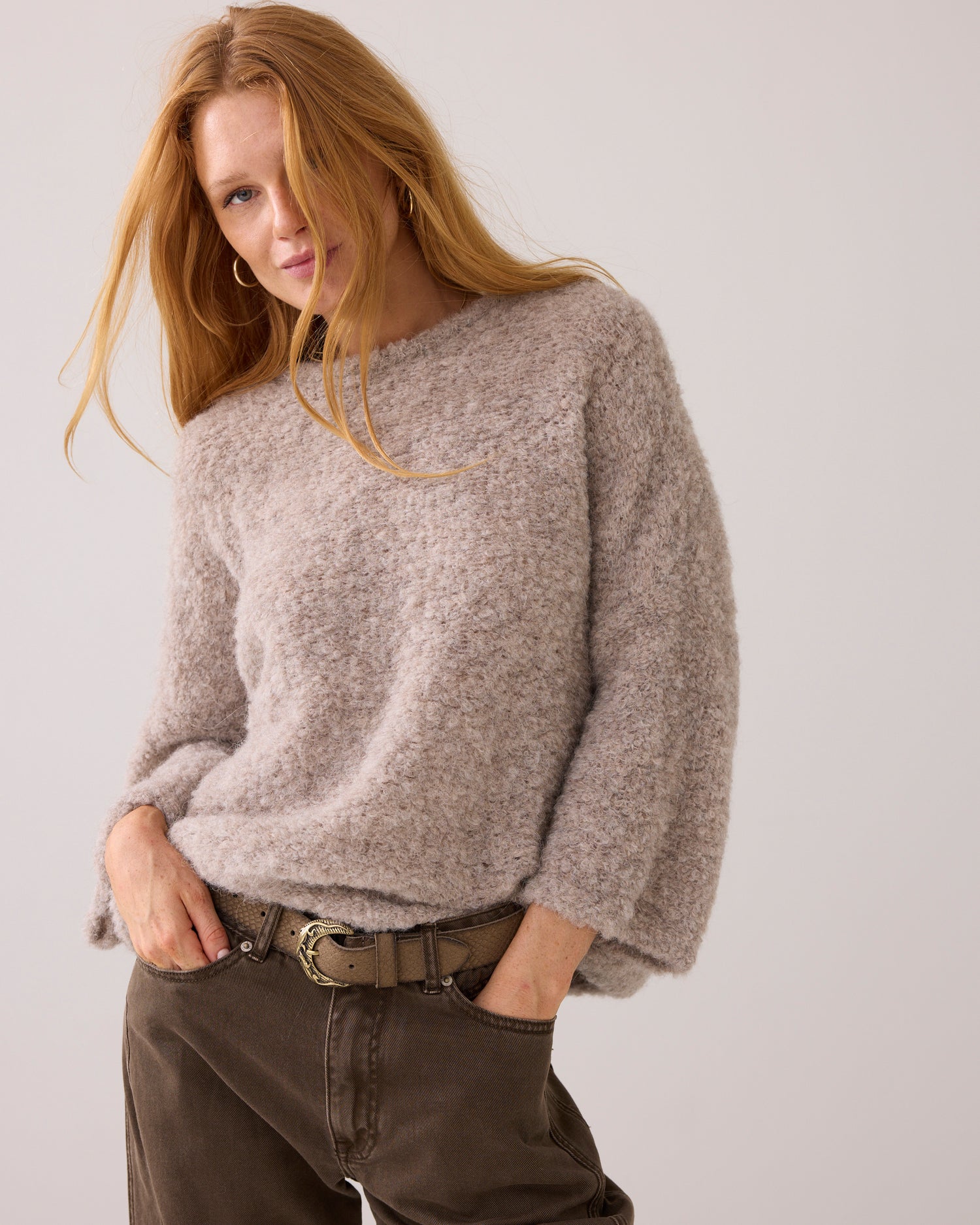 Leather belt with antique gold buckle, featuring two salamanders. A subtle statement piece.