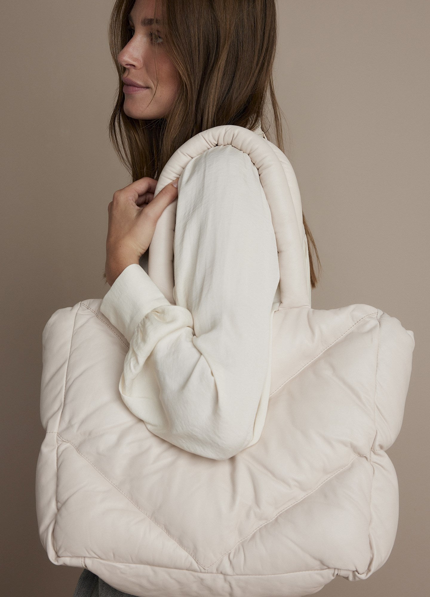 Quilted shoulder bag