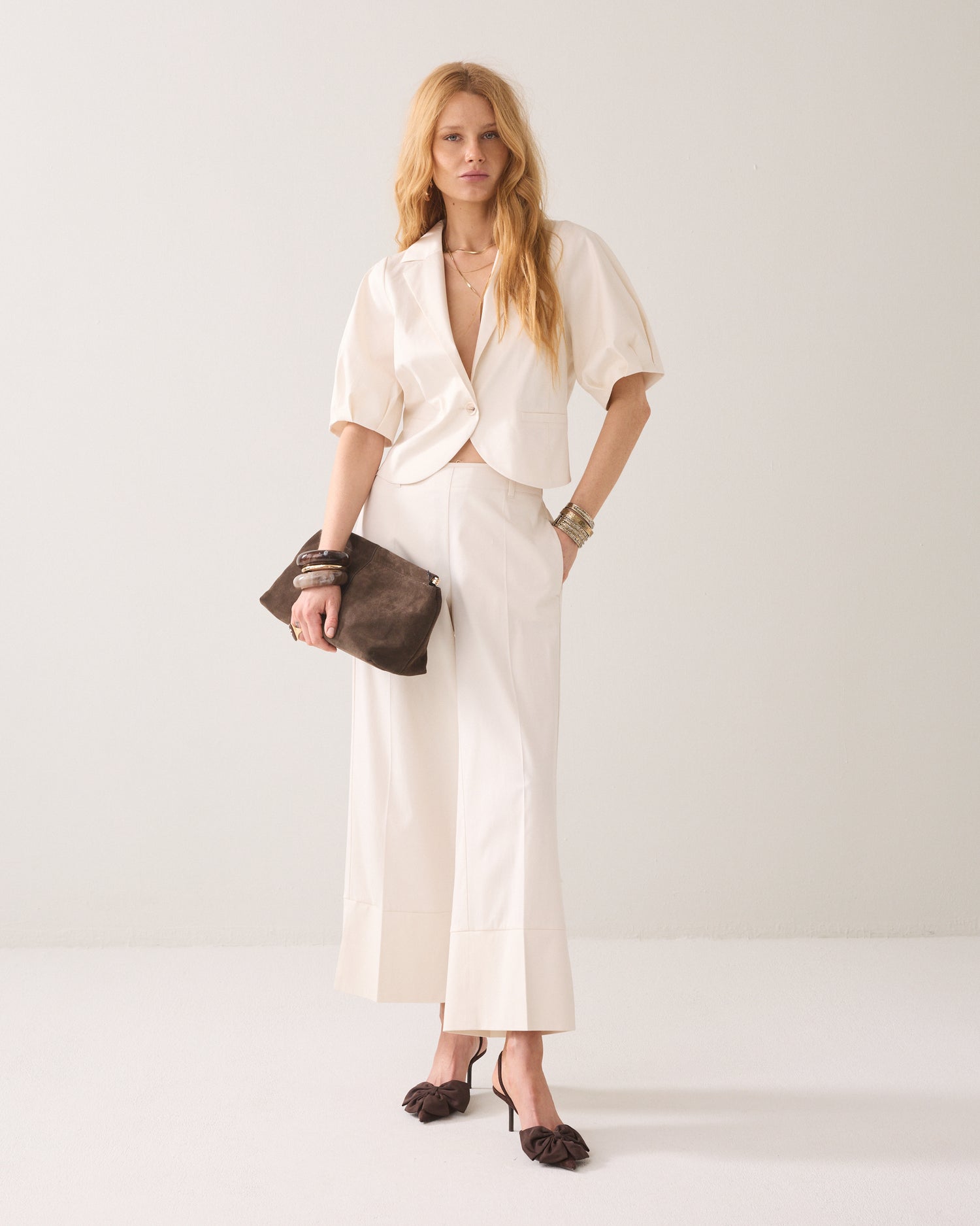 Short-sleeved blazer