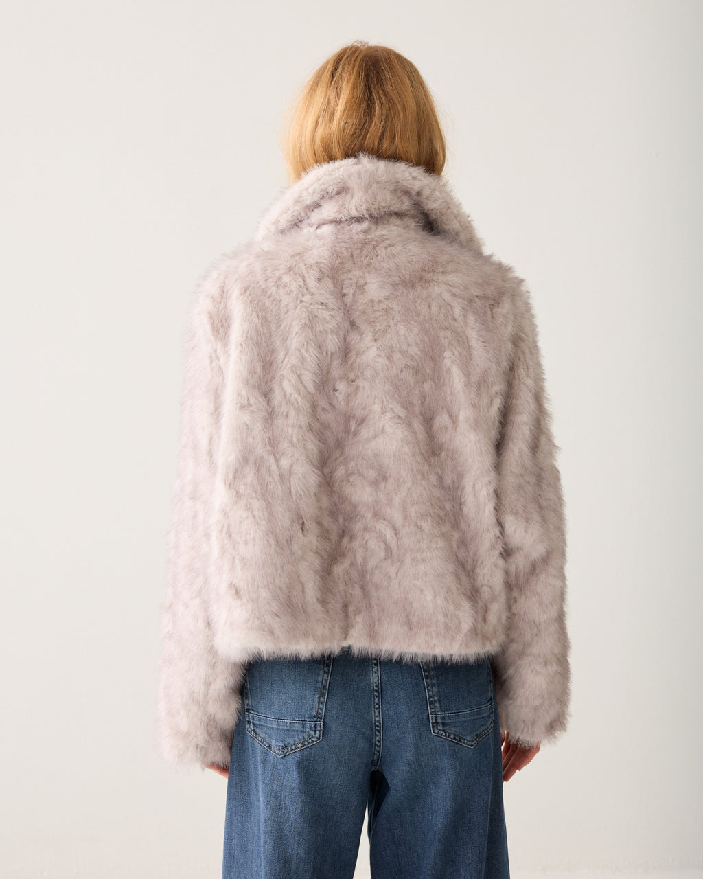 Jasje van zachte faux fur