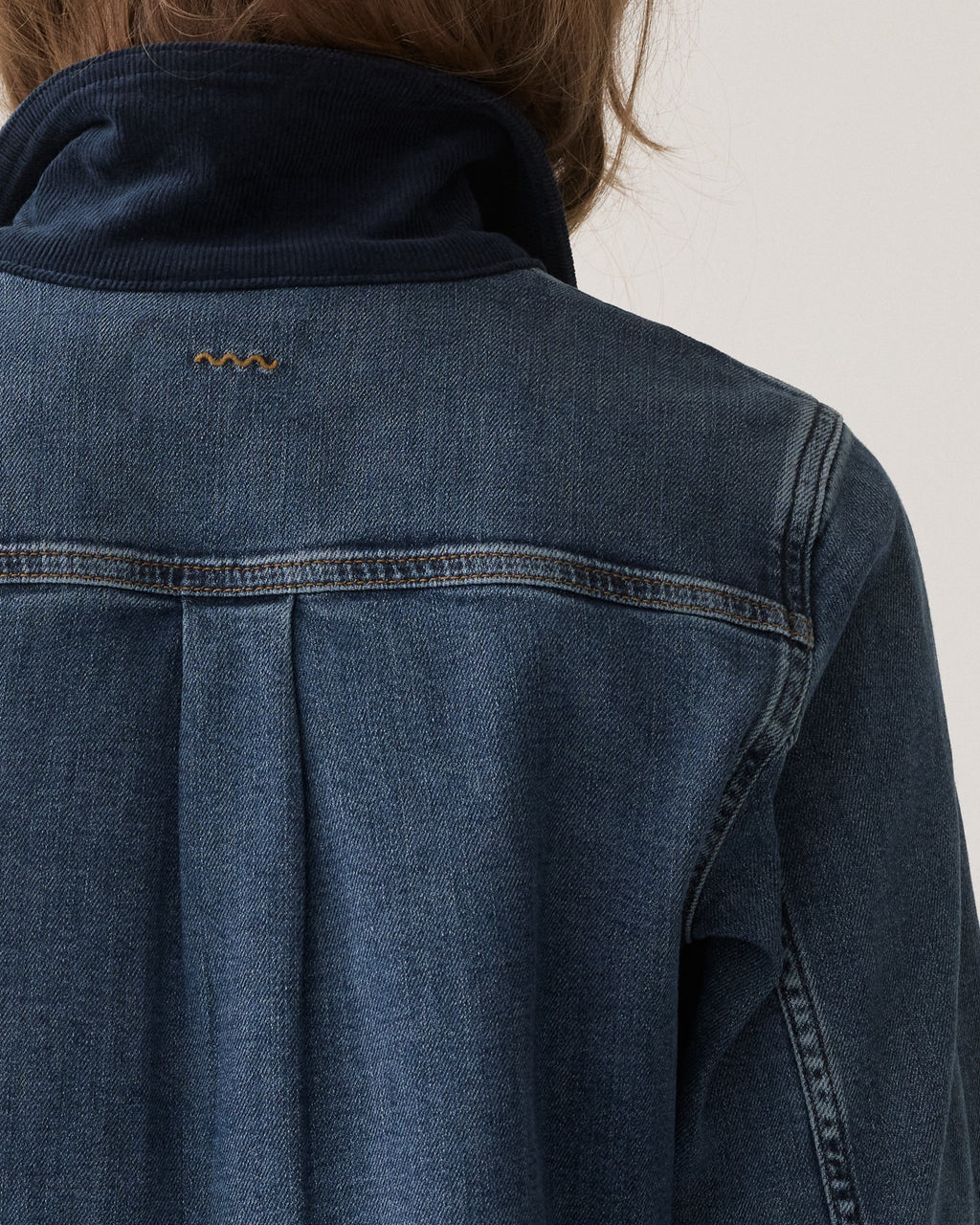 Cropped denim jacket