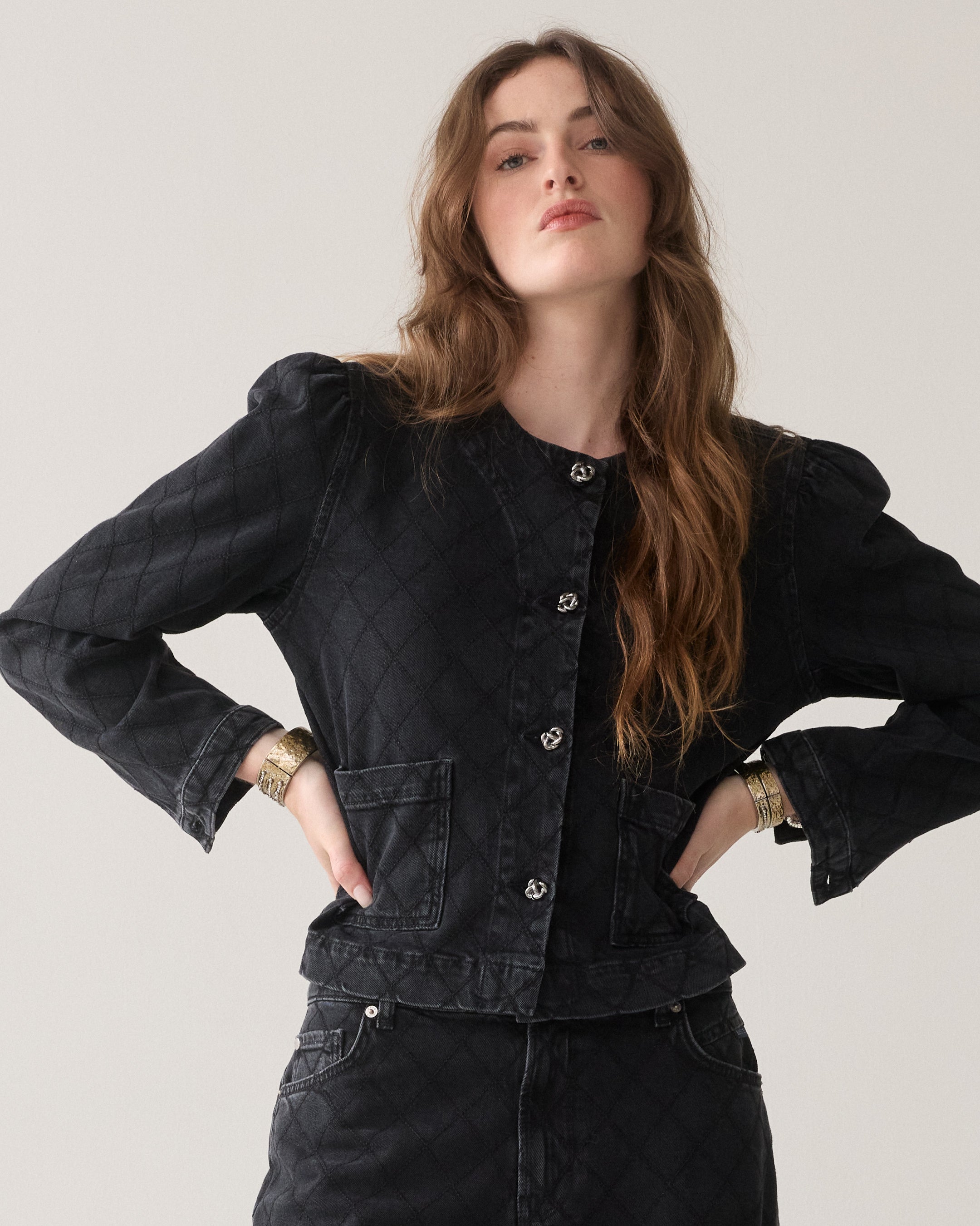 Cropped denim jacket borduur