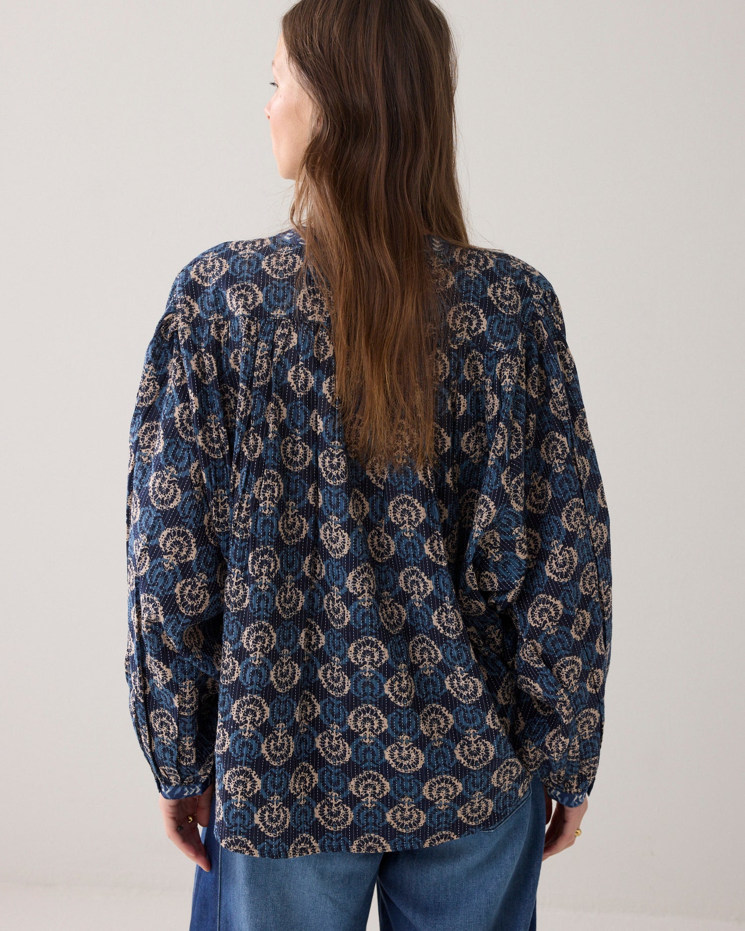 Blockprint-Bluse mit Fledermausärmel