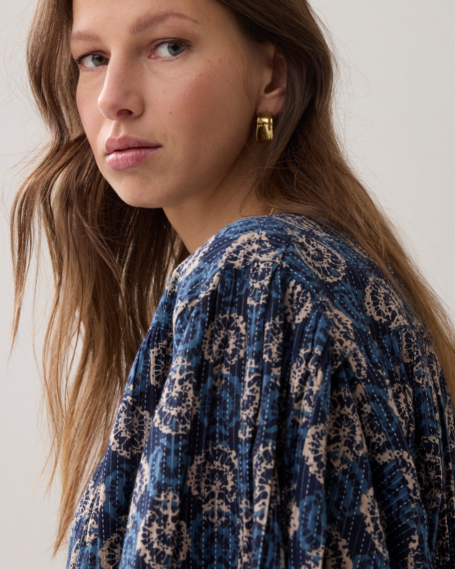 Blockprint-Bluse mit Fledermausärmel