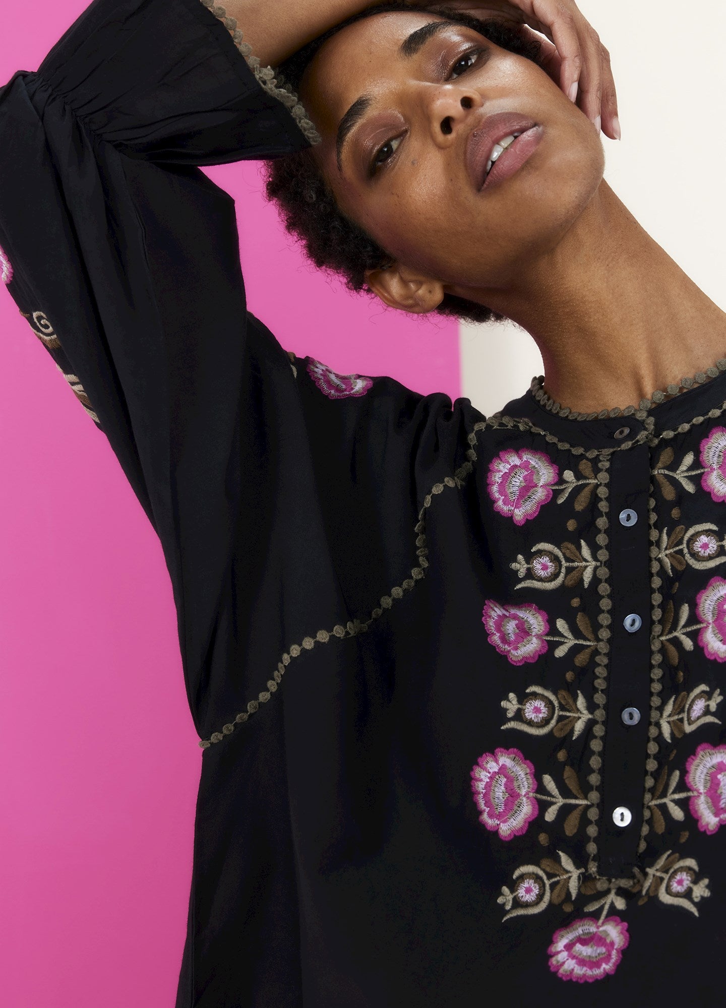 JDY blouse ecru met pailletten JDY blouse ecru met pailletten