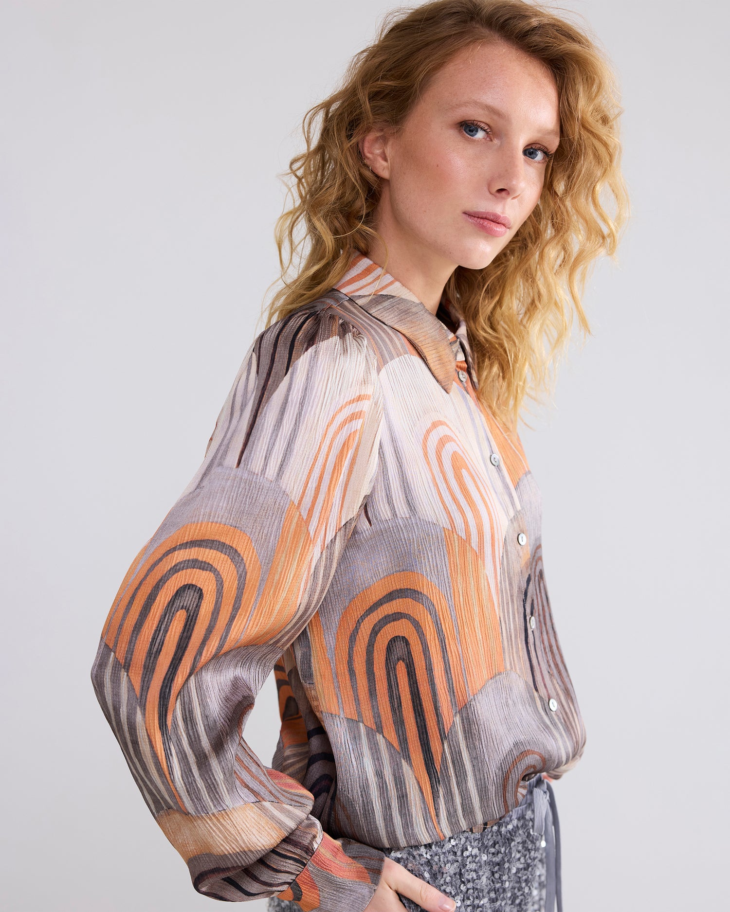 Blouse met pofmouwen en structuur