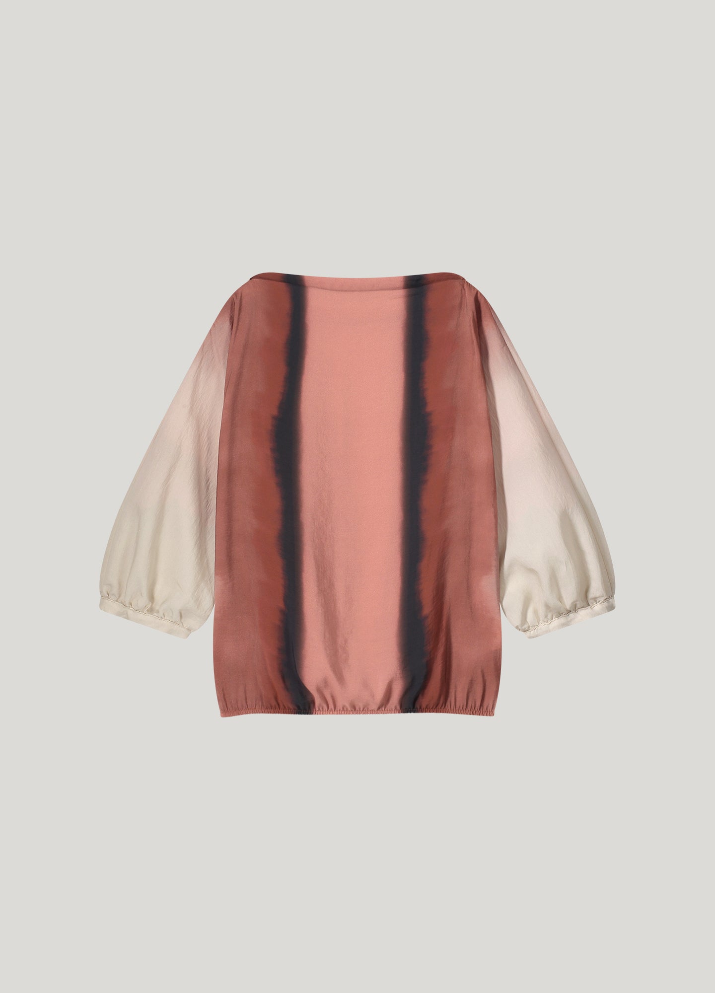 Roomy bat sleeve top