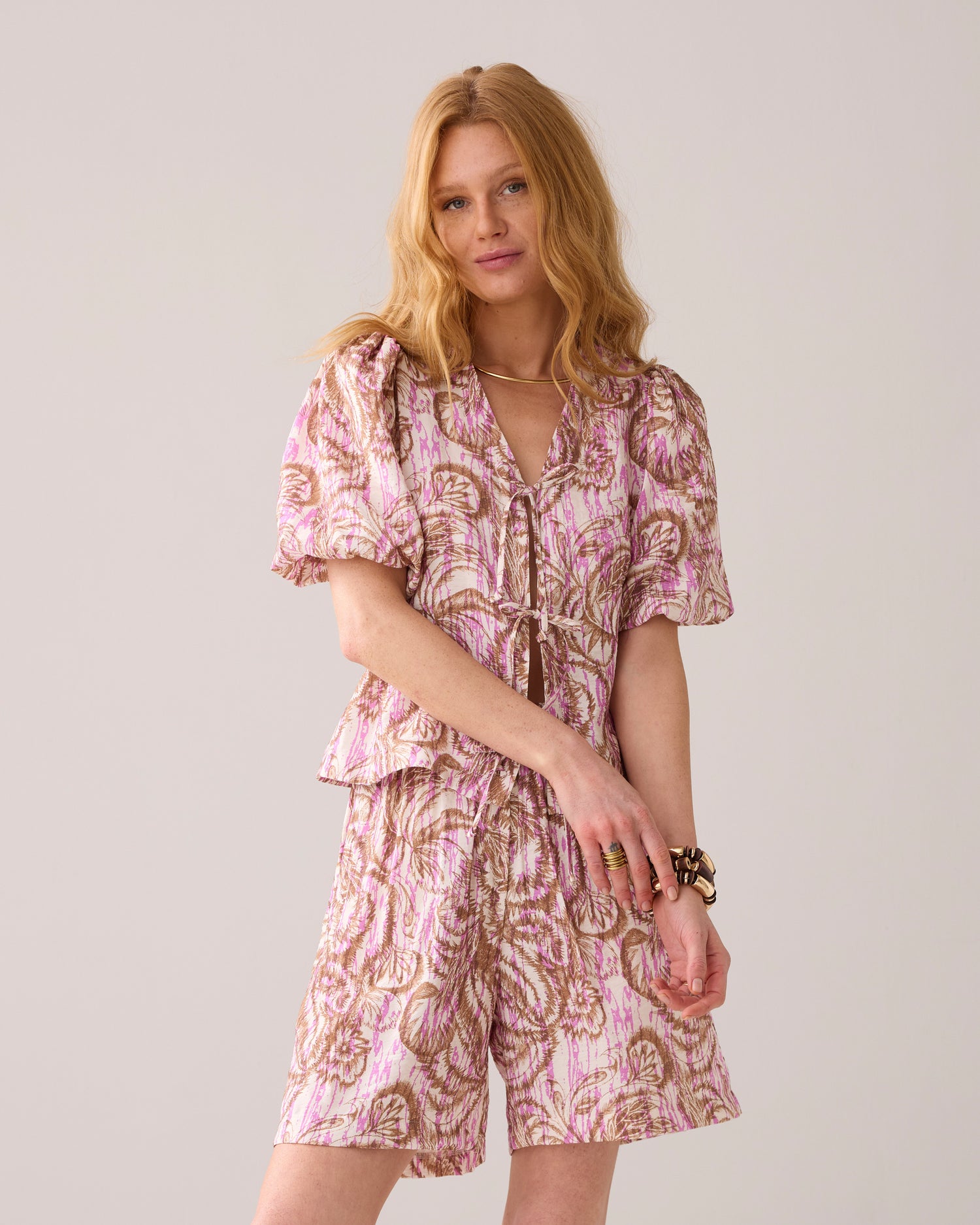 Blusenjacke botanischer Print