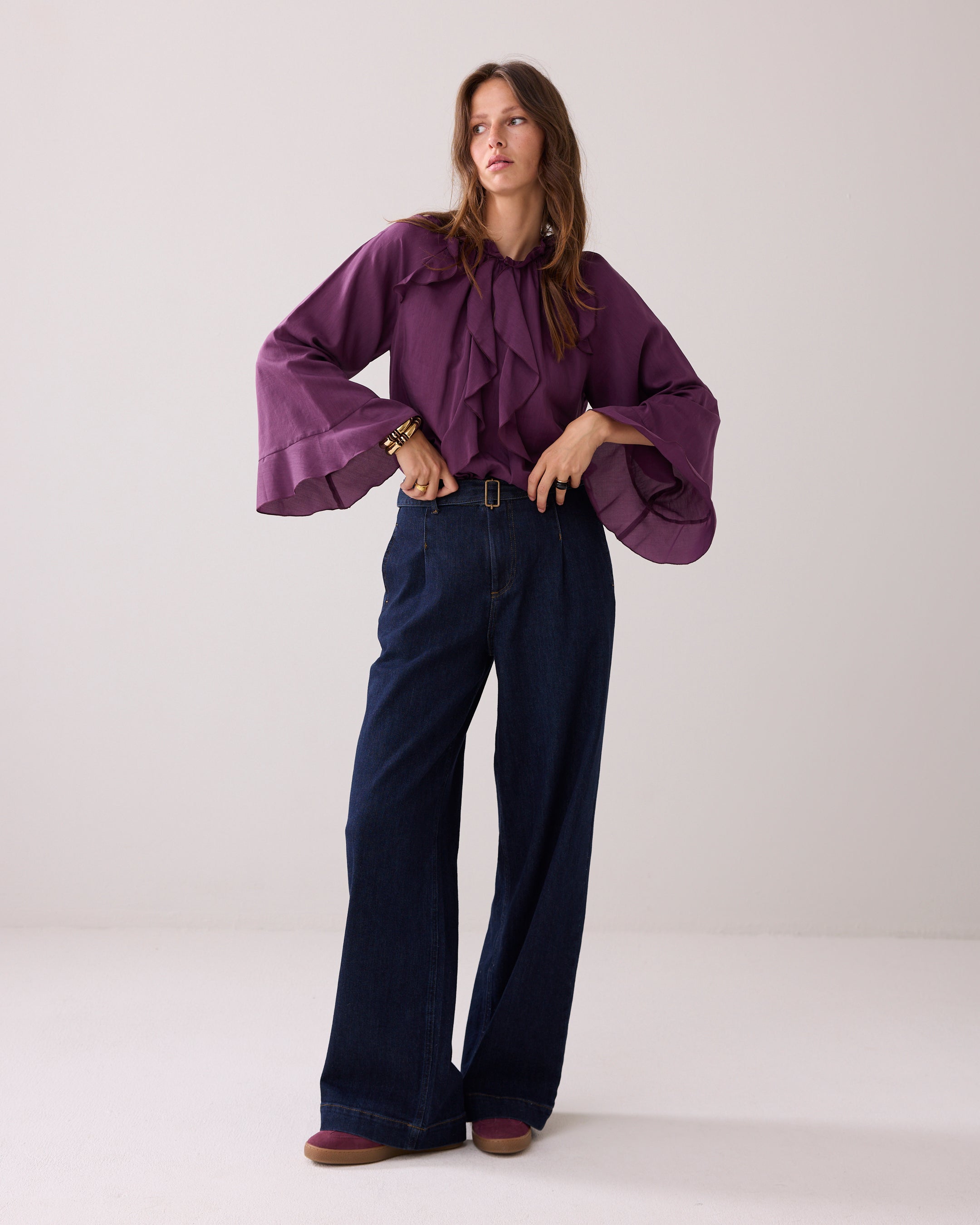 Shiny top with ruffles – Summum