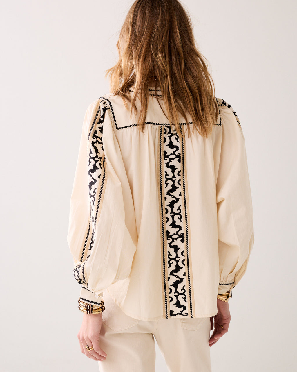 Geborduurde blouse crispy cotton