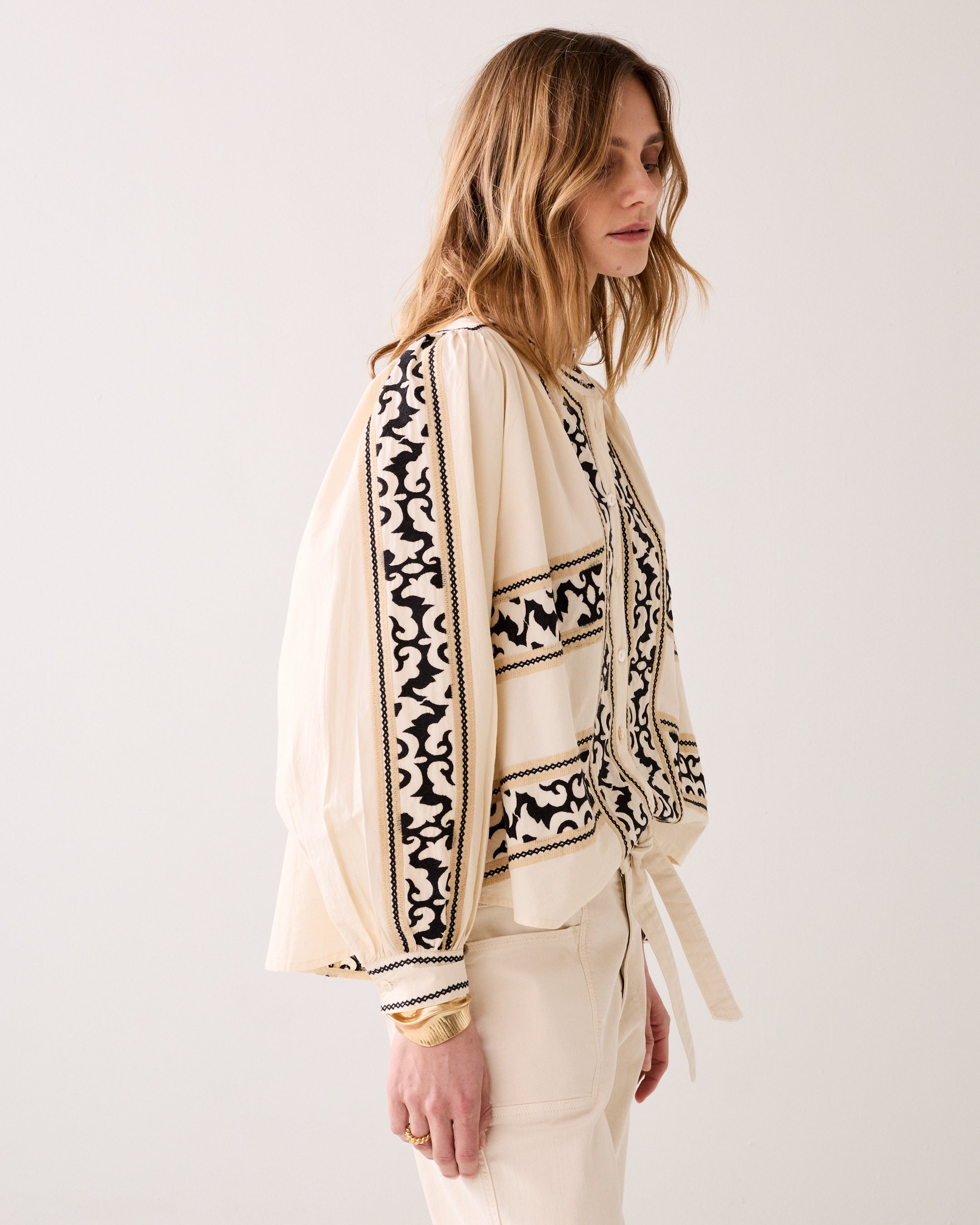 Geborduurde blouse crispy cotton