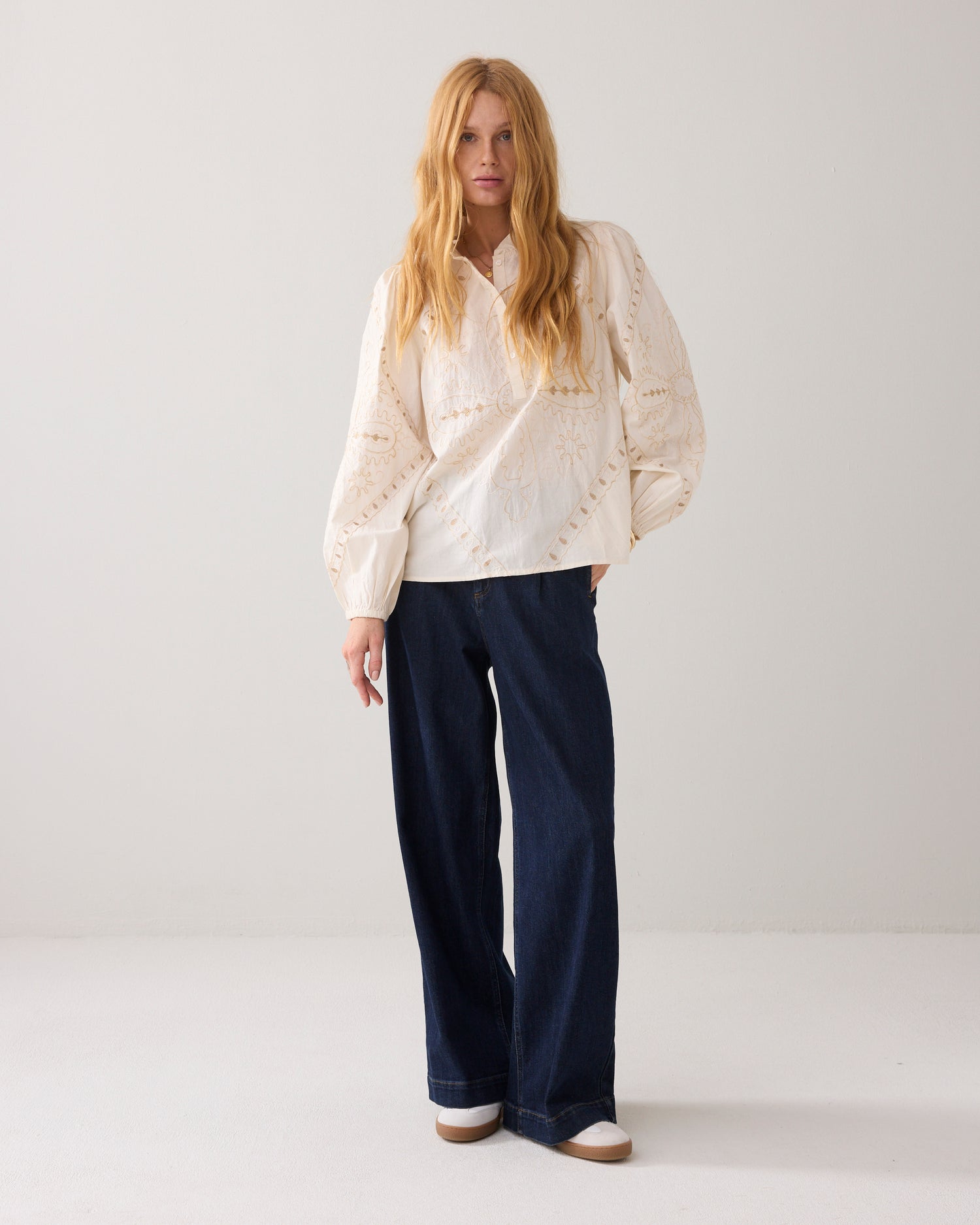 Embroidered cotton top