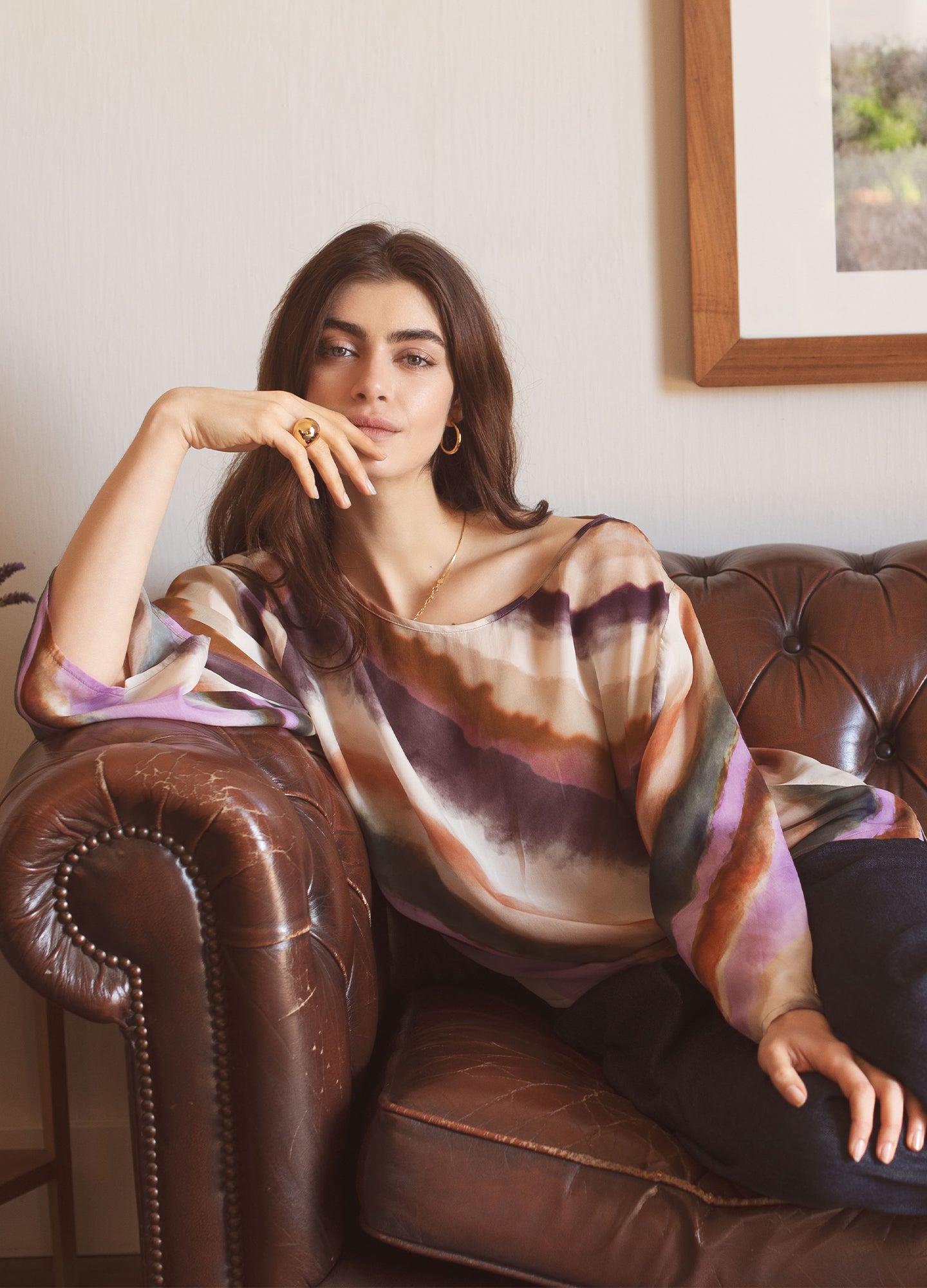Wide zigzag top
