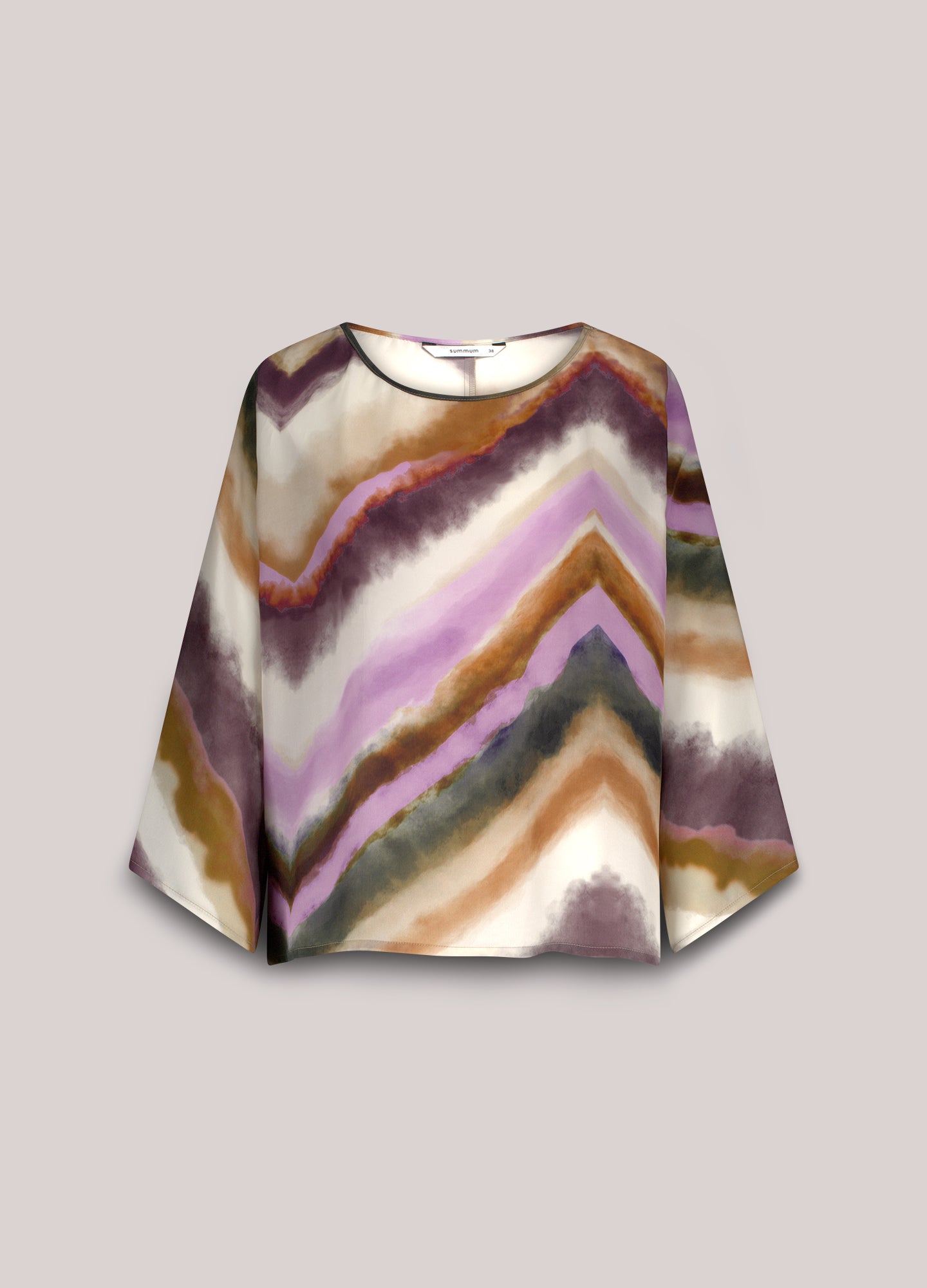 Wide zigzag top