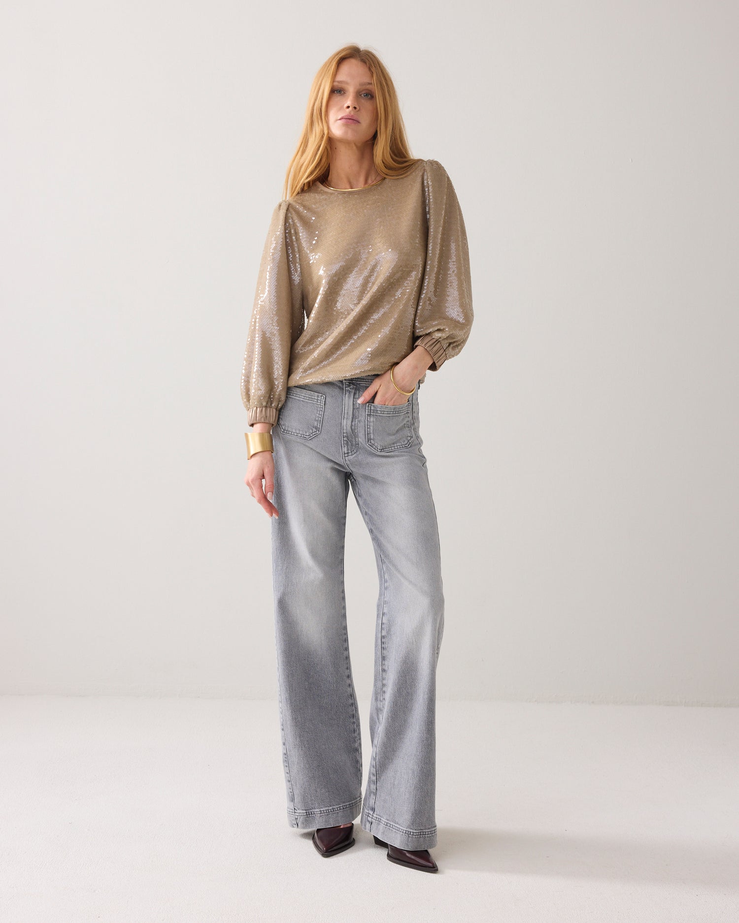 Top in sequin fabric