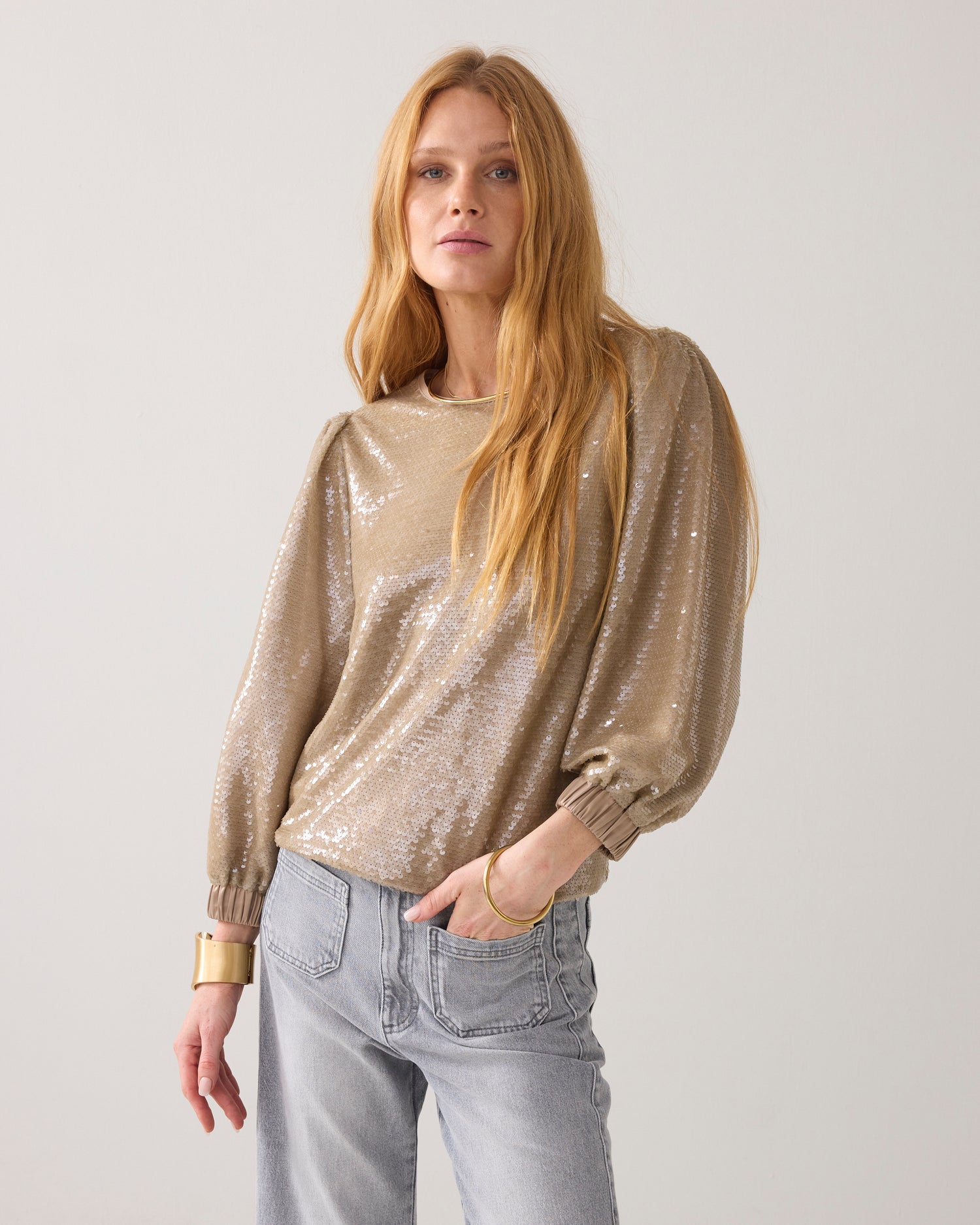 Top in sequin fabric