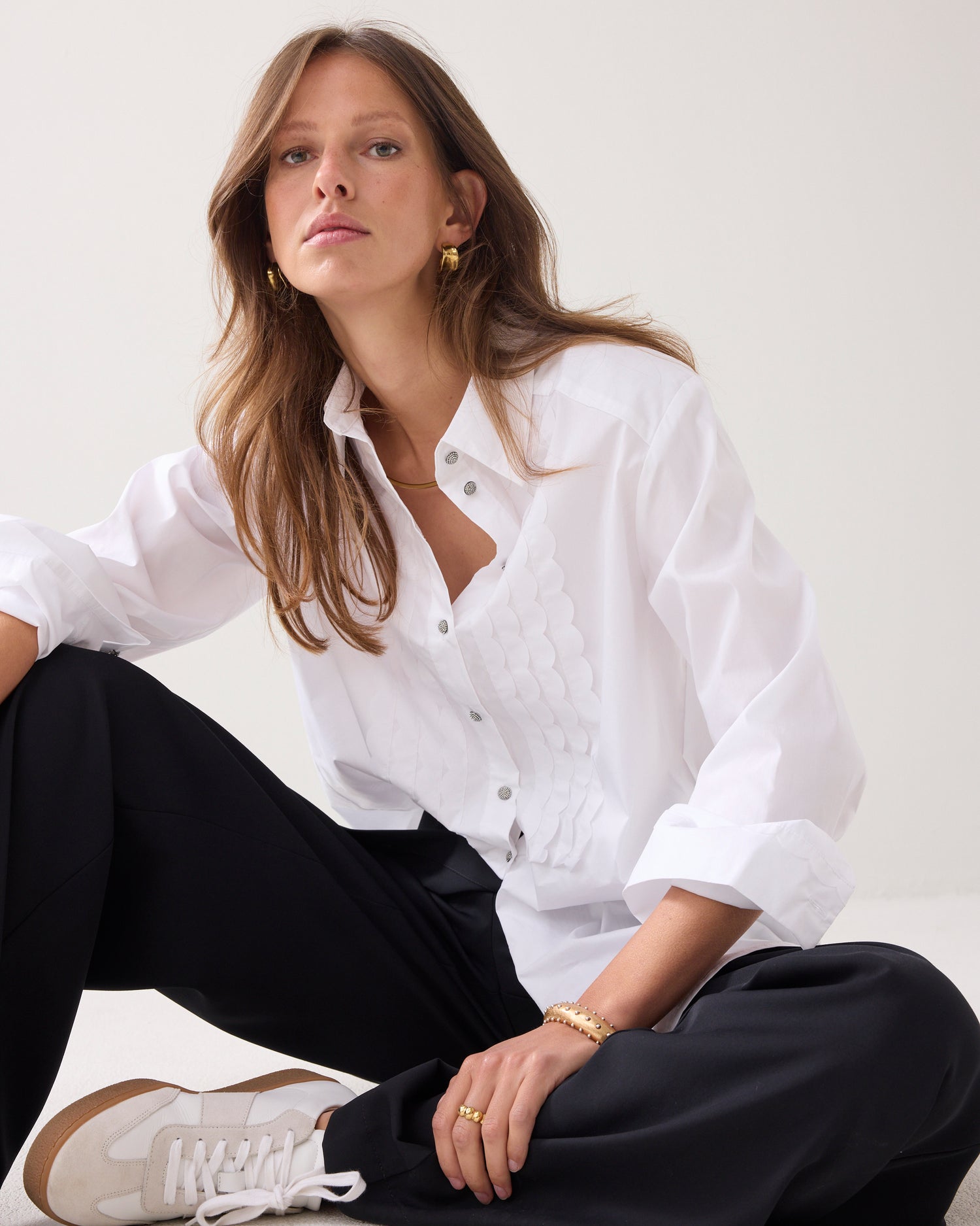 Poplin blouse with dinner jacket details