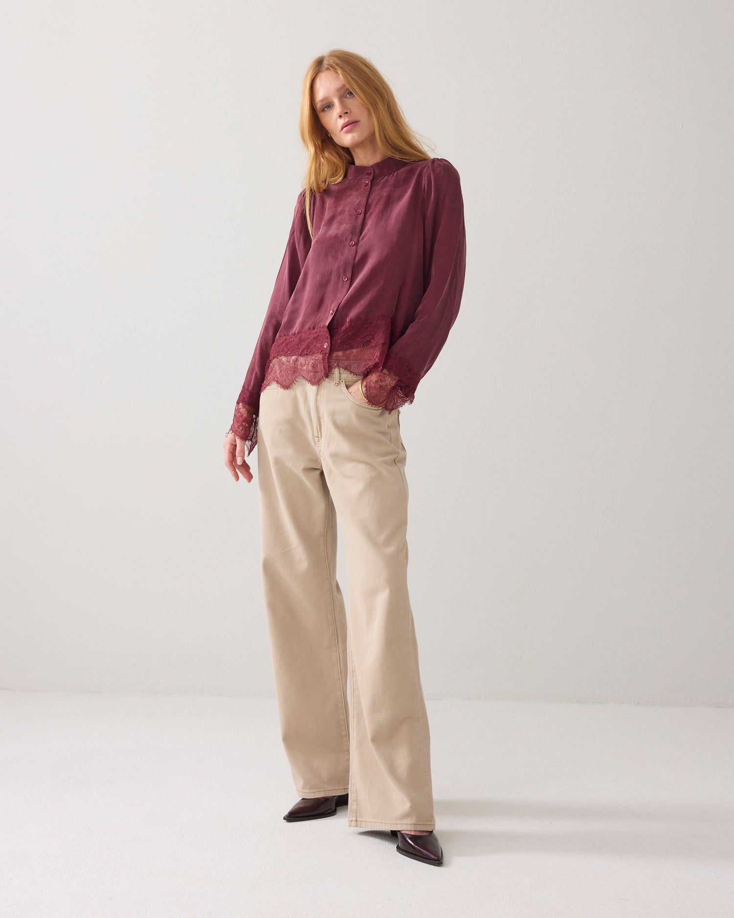 Cupro blouse with lace