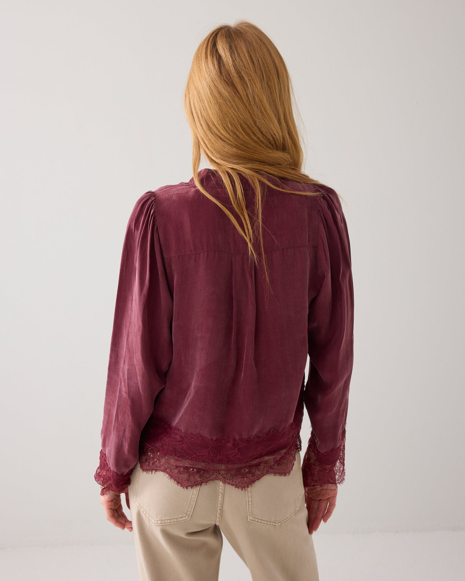 Cupro blouse with lace