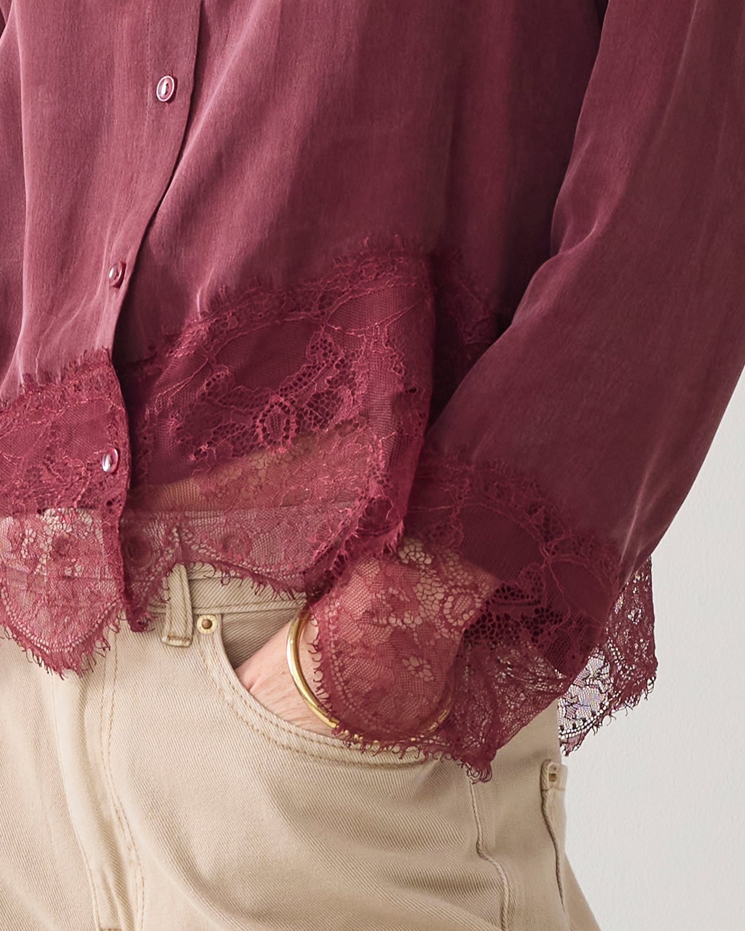 Cupro blouse with lace