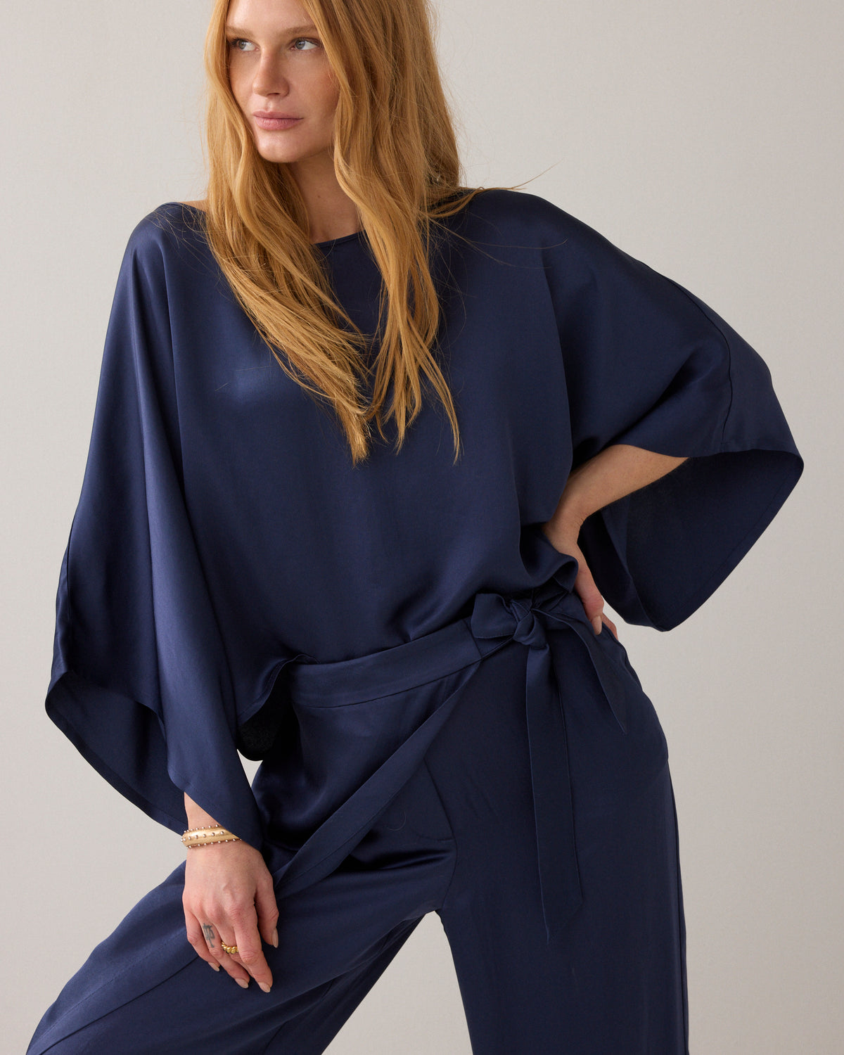 Top soyeux avec manches kimono