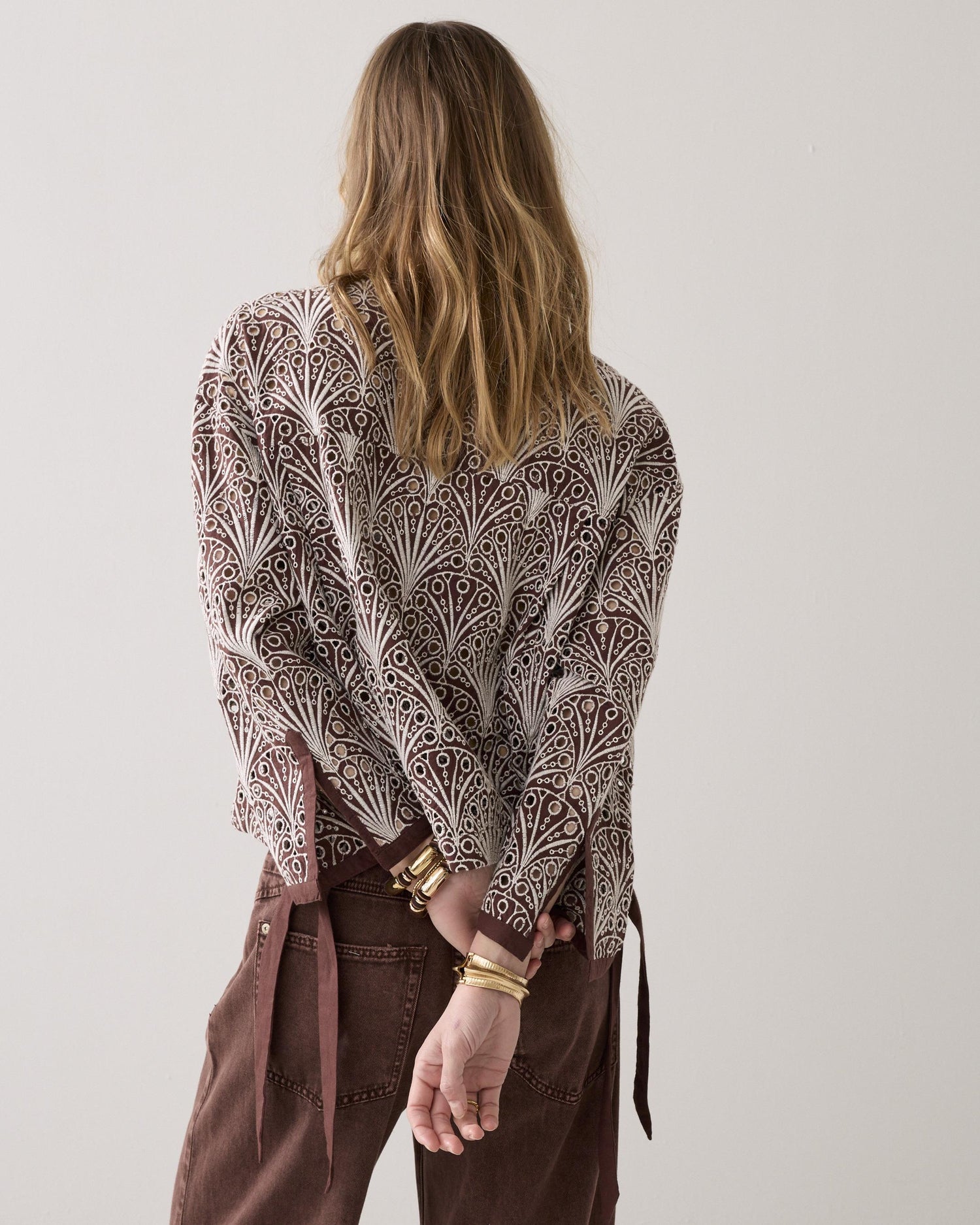 Blouse avec broderie ajourée