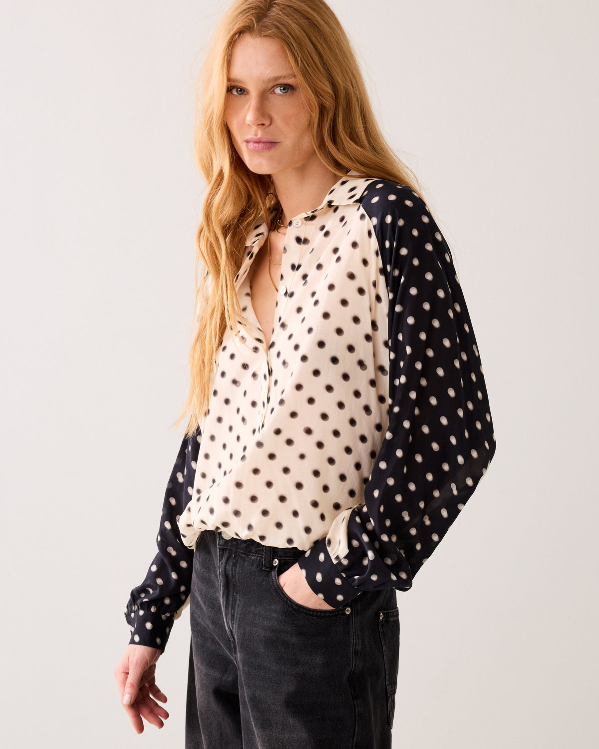 Boxy blouse met stippenprint