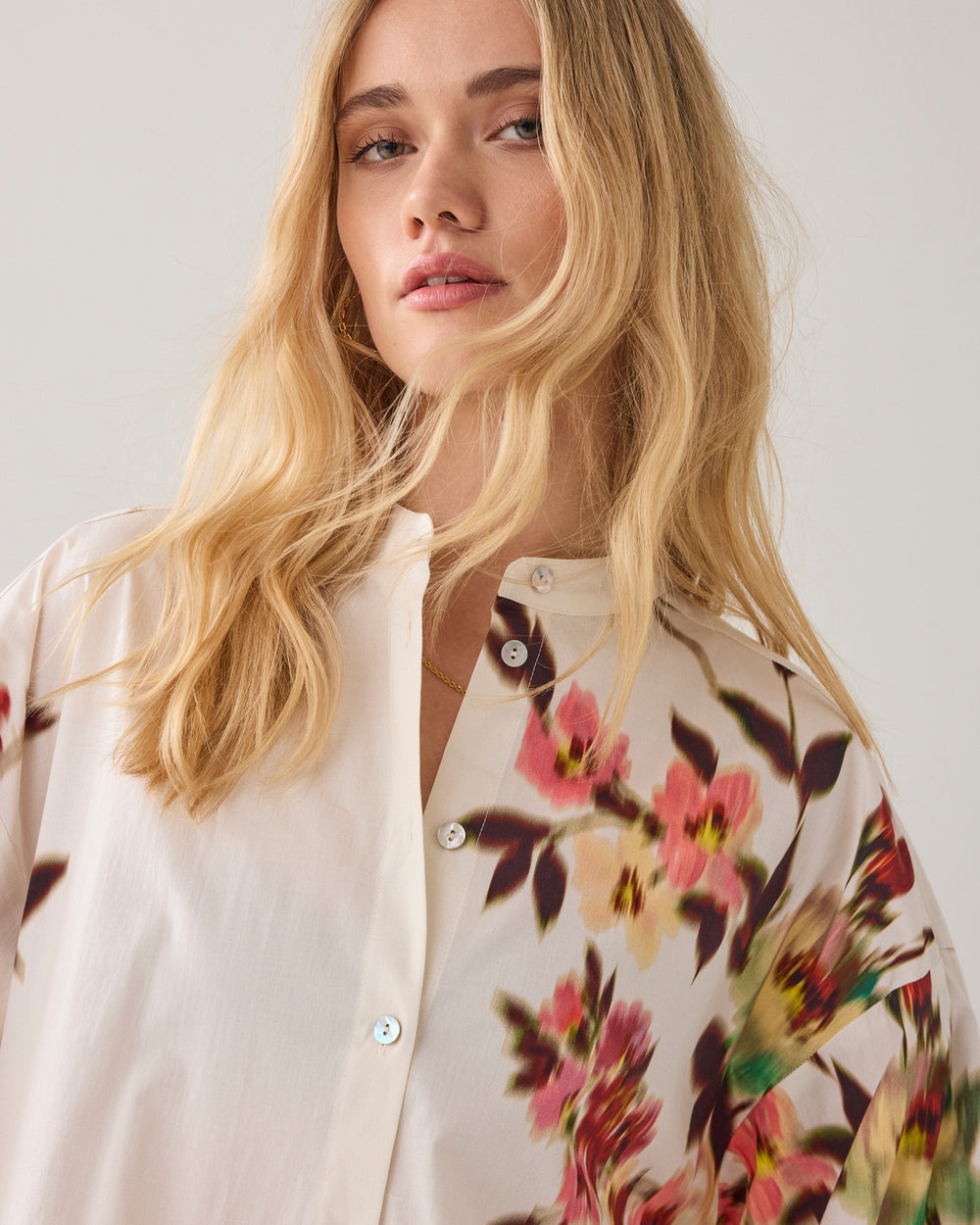 Blouse faded bloemenprint