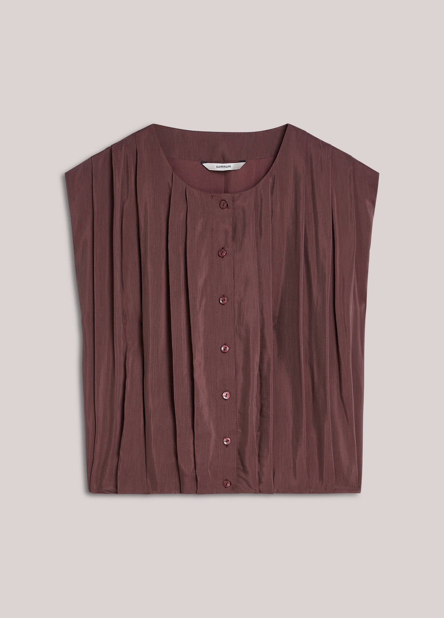 Pleated blouse with sheen