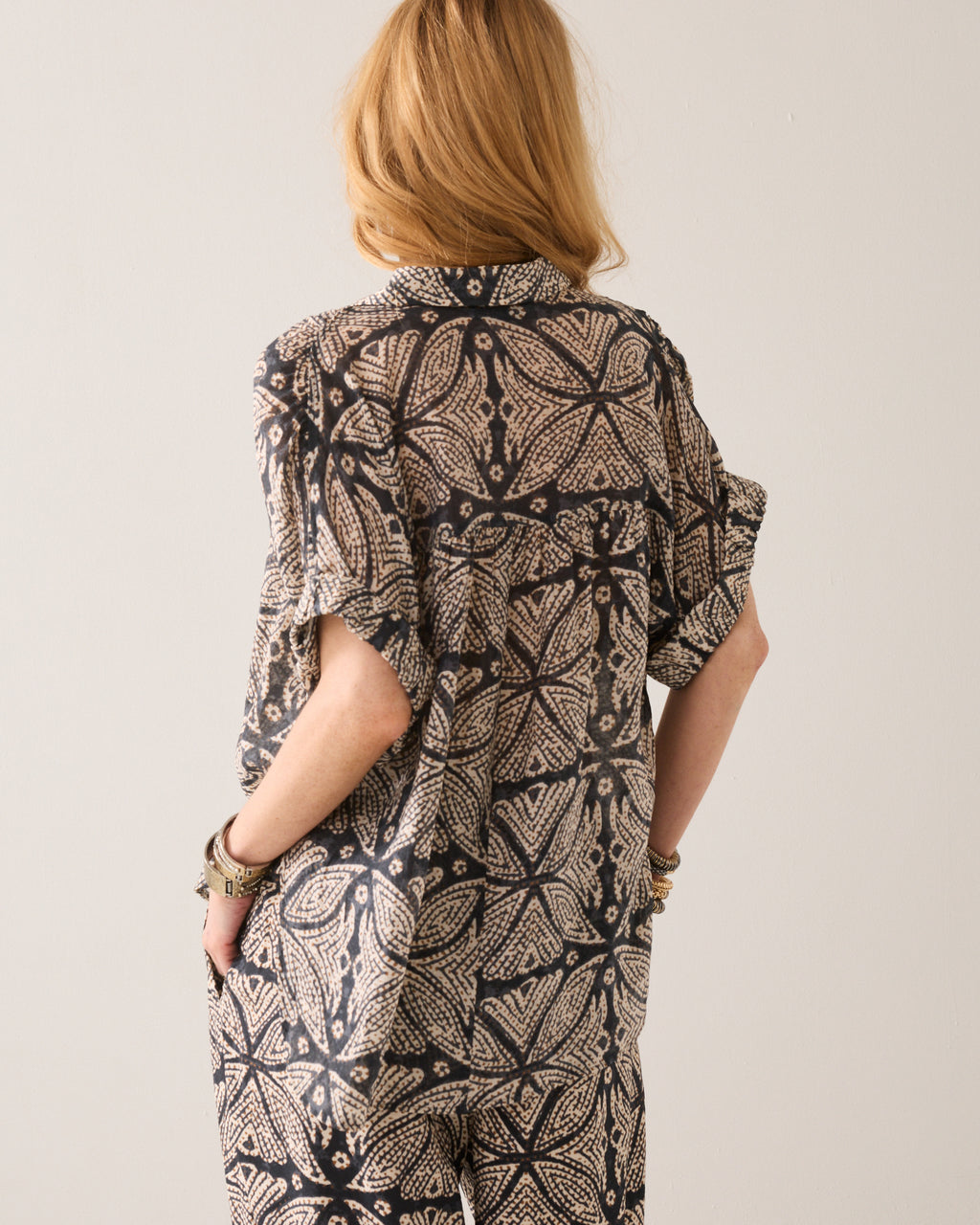 Wear-your-way blouse with print