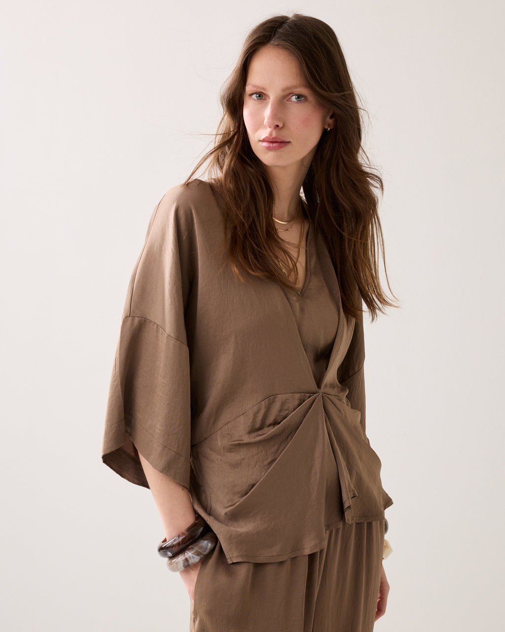 Getailleerde top met sterdetail