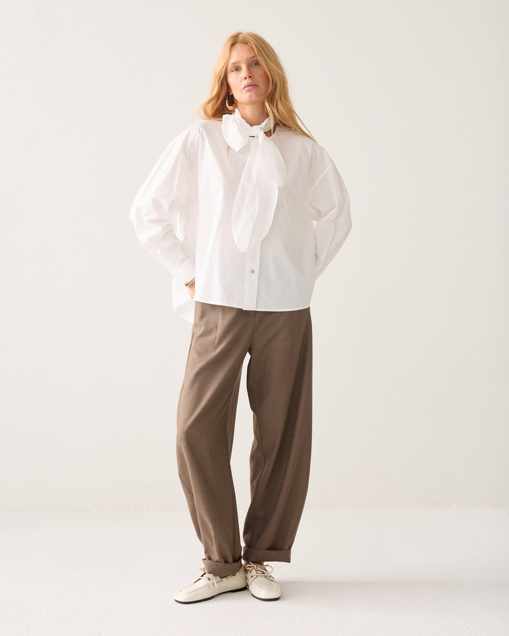 Oversized blouse met strik