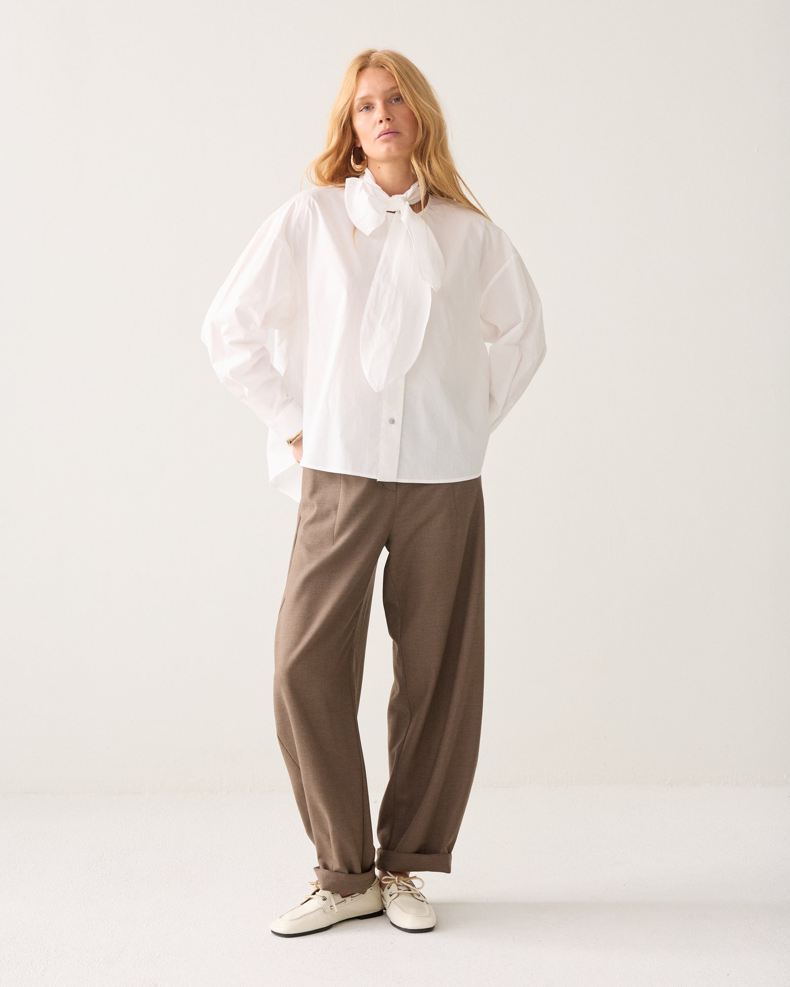 Oversized blouse met strik