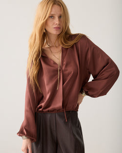 Silky top met strik