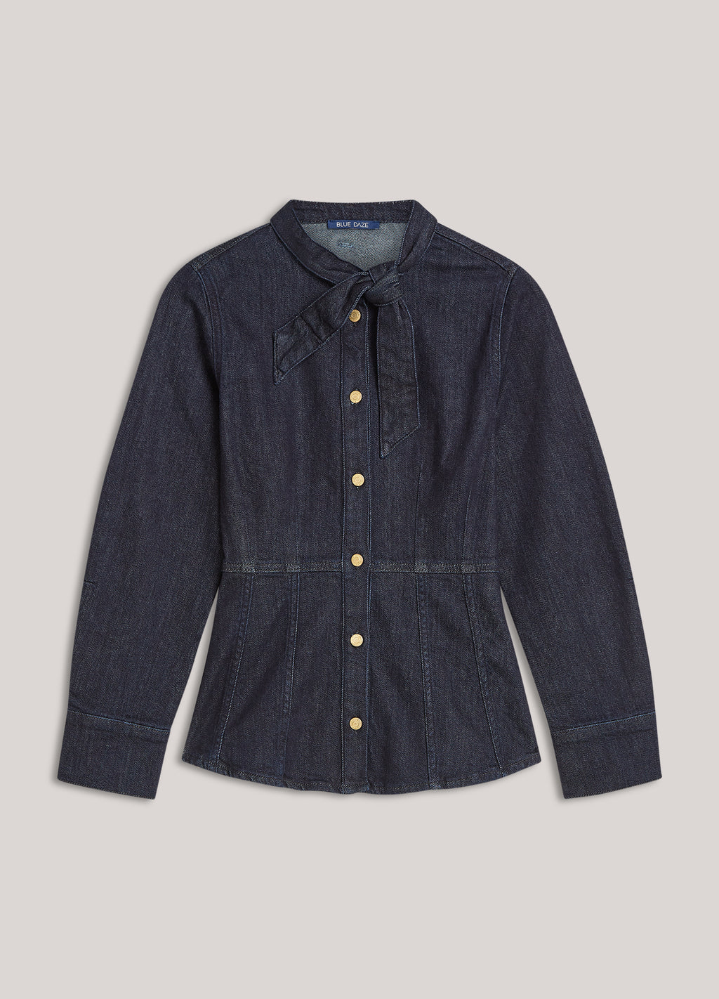Fitted blouse with a bow