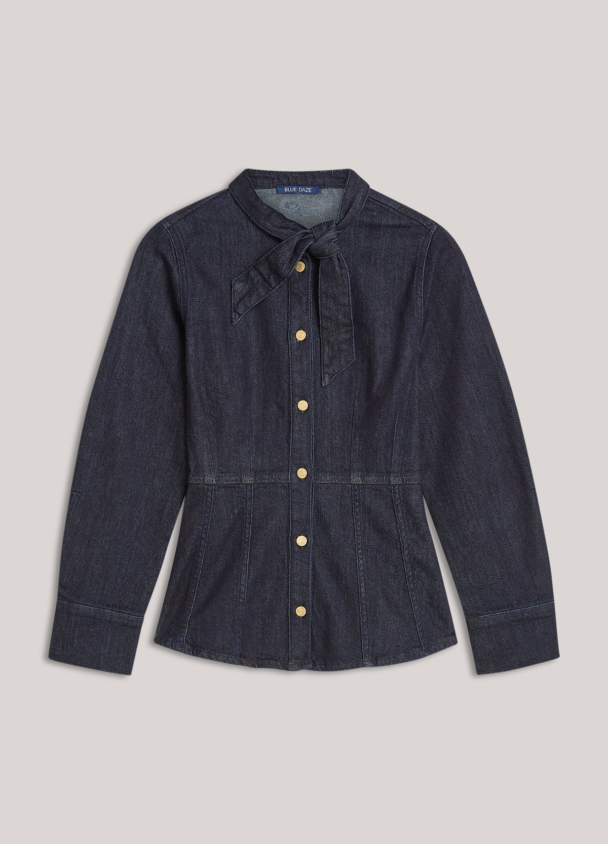 Fitted blouse with a bow