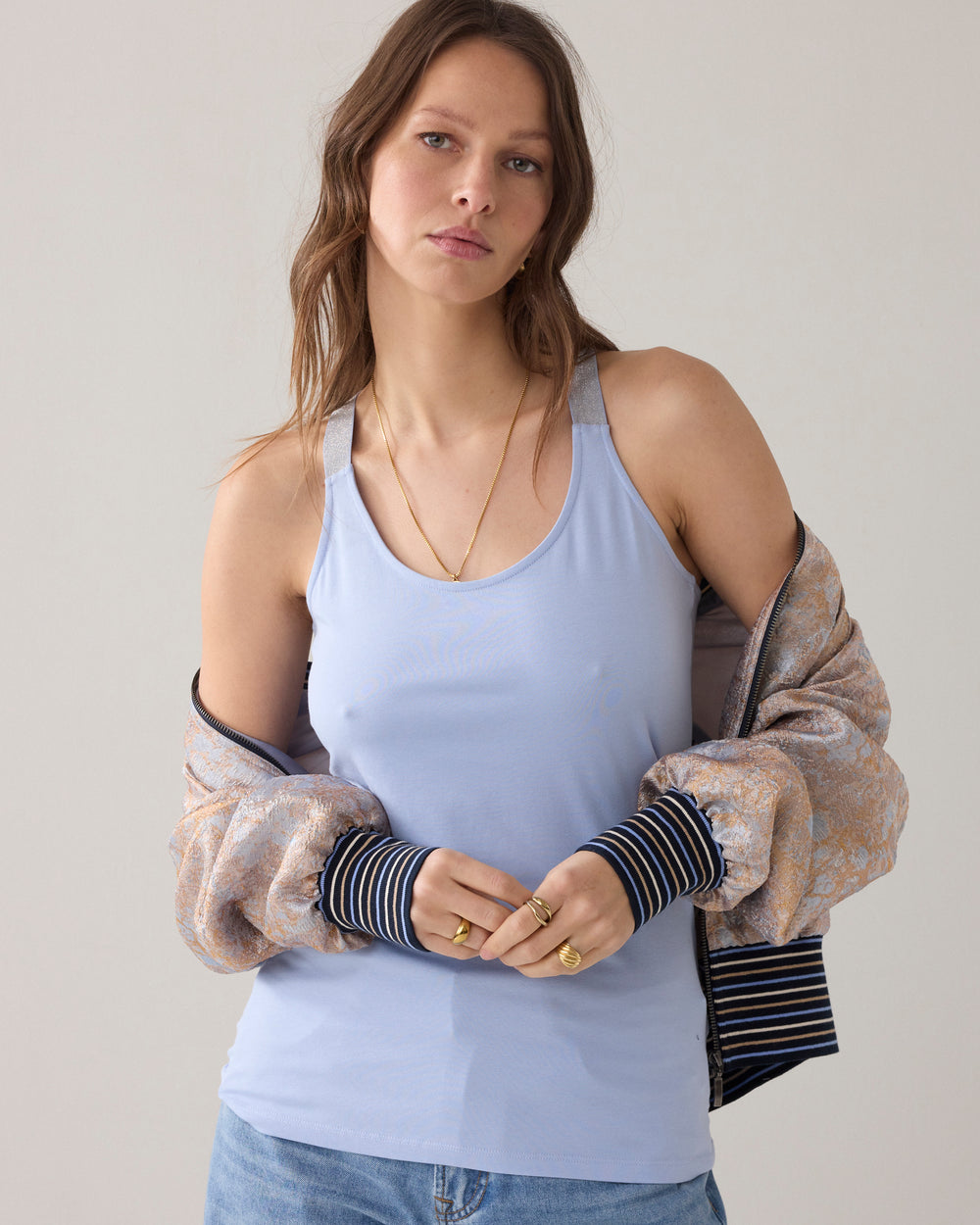 Basic singlet