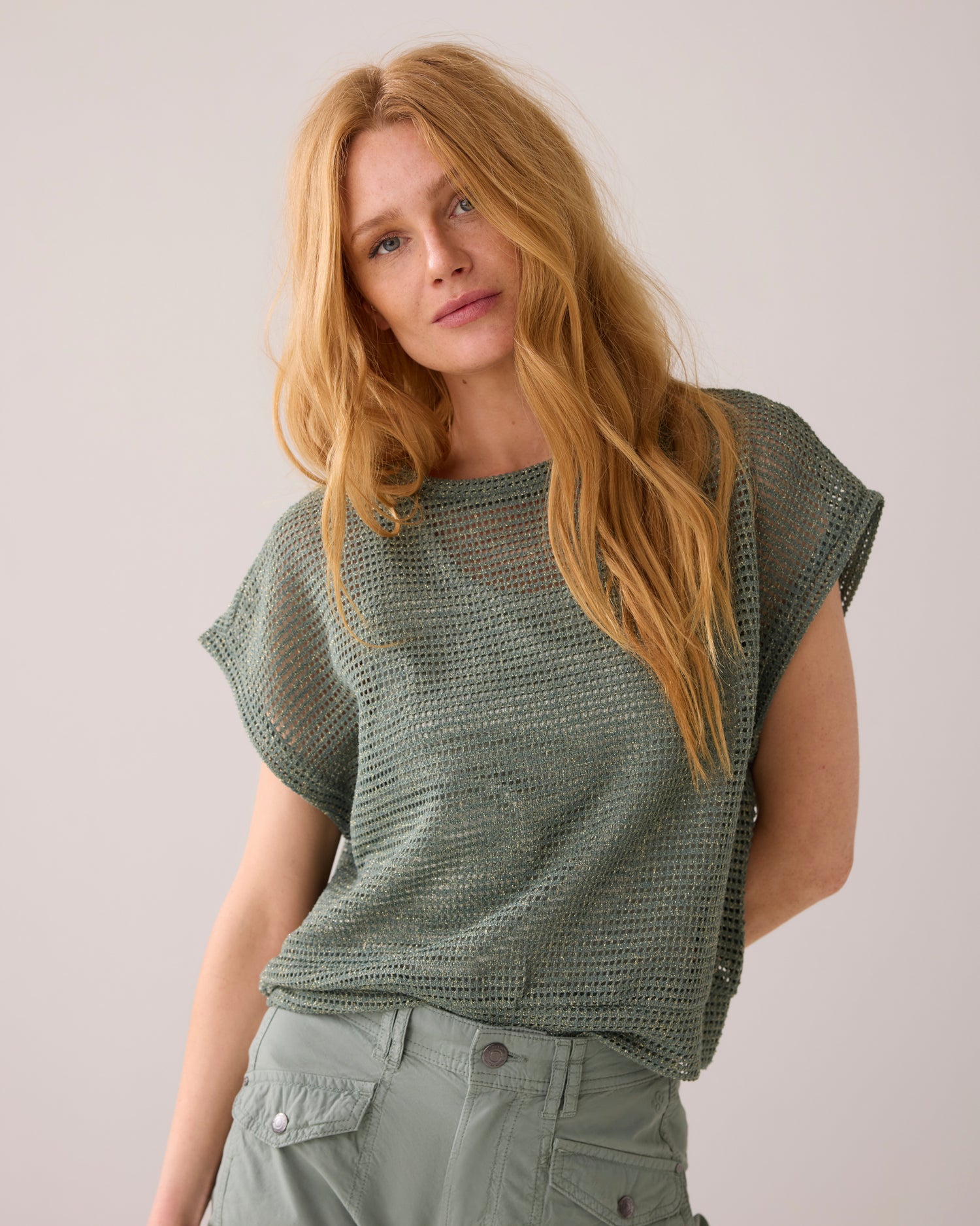 Boxy Top mit Lochmuster