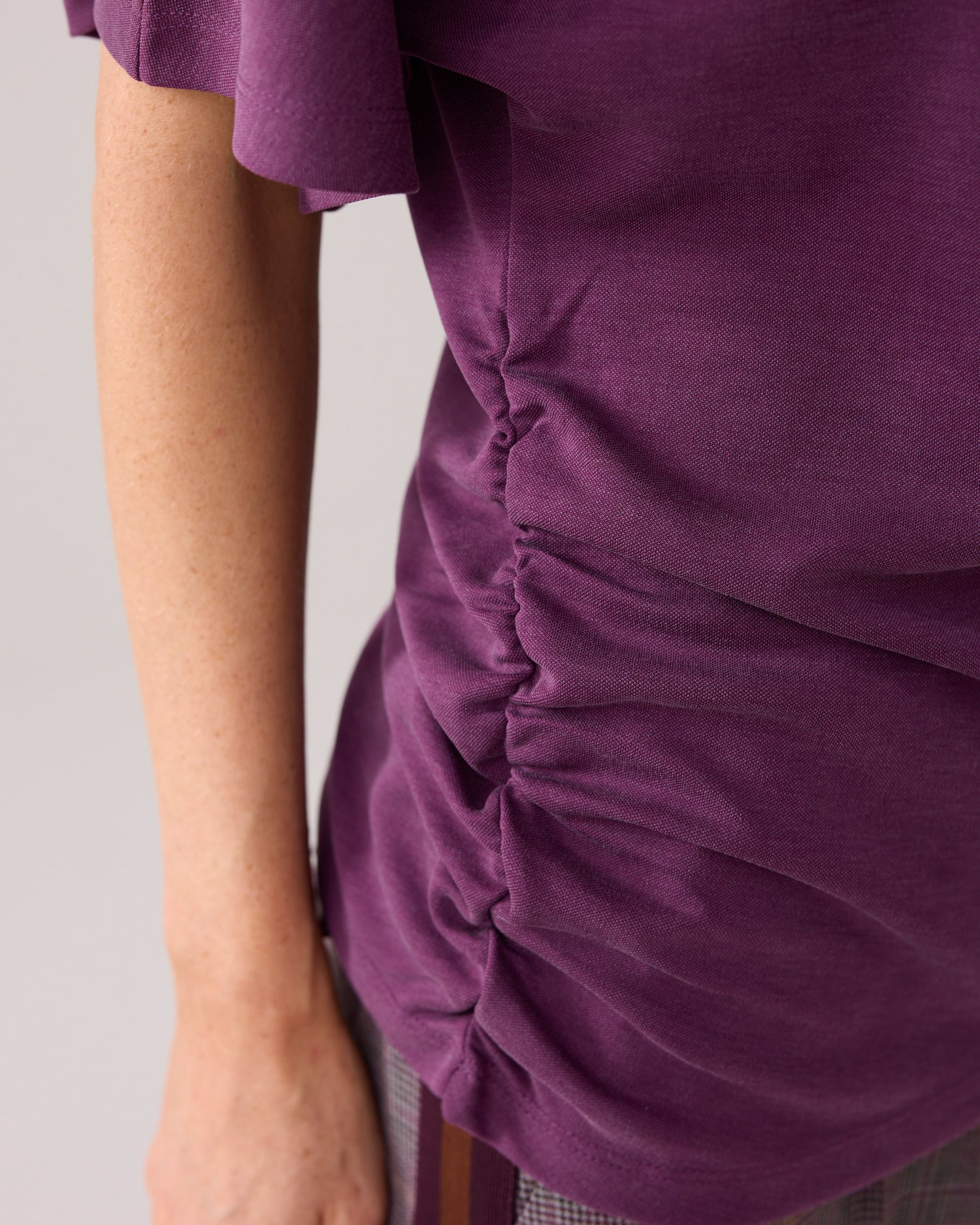 Asymmetric top in washed modal