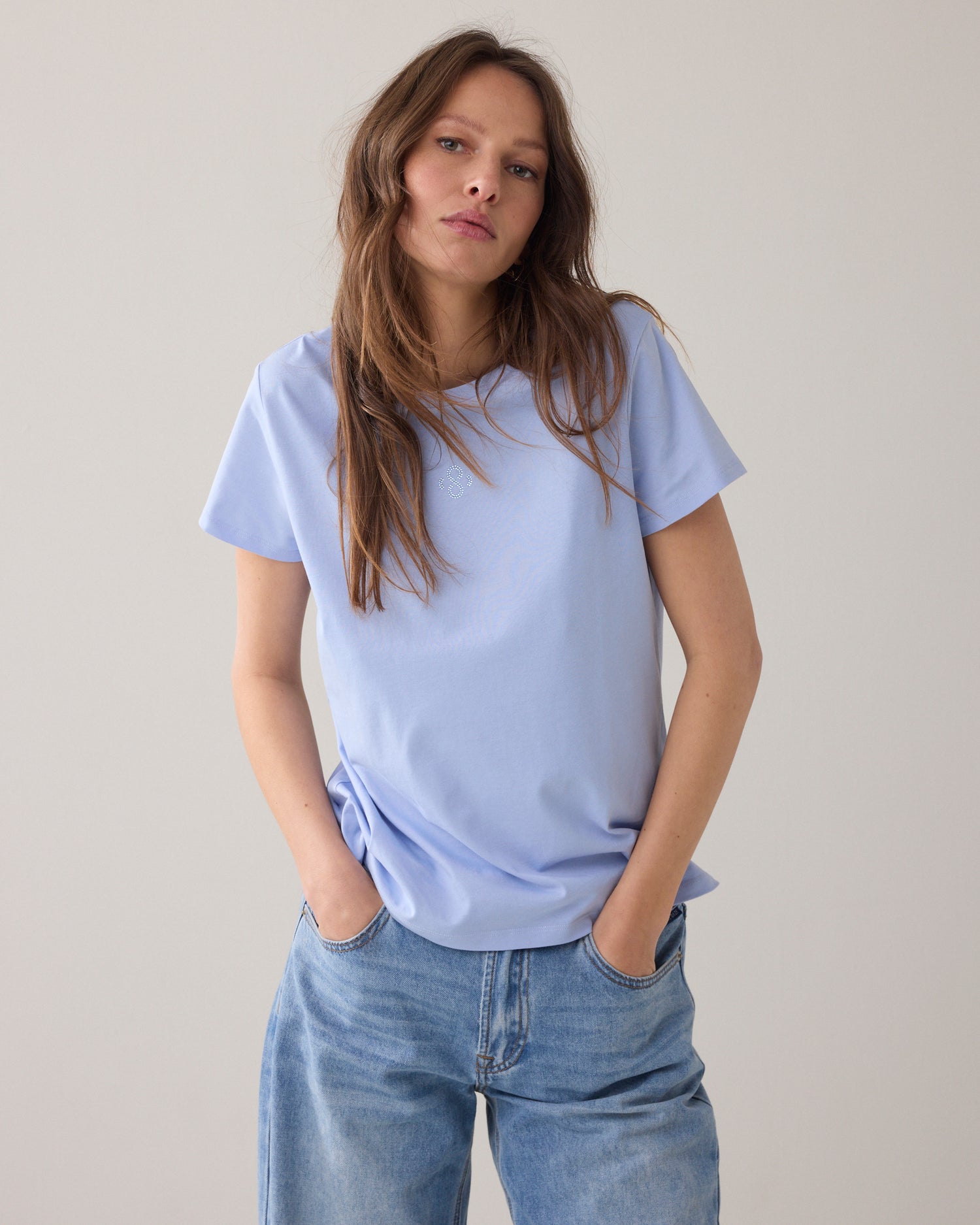 T-shirt met strass logo