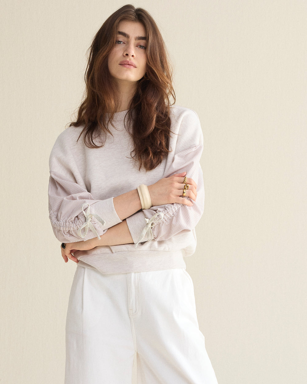 Sweat-shirt avec manche en coton