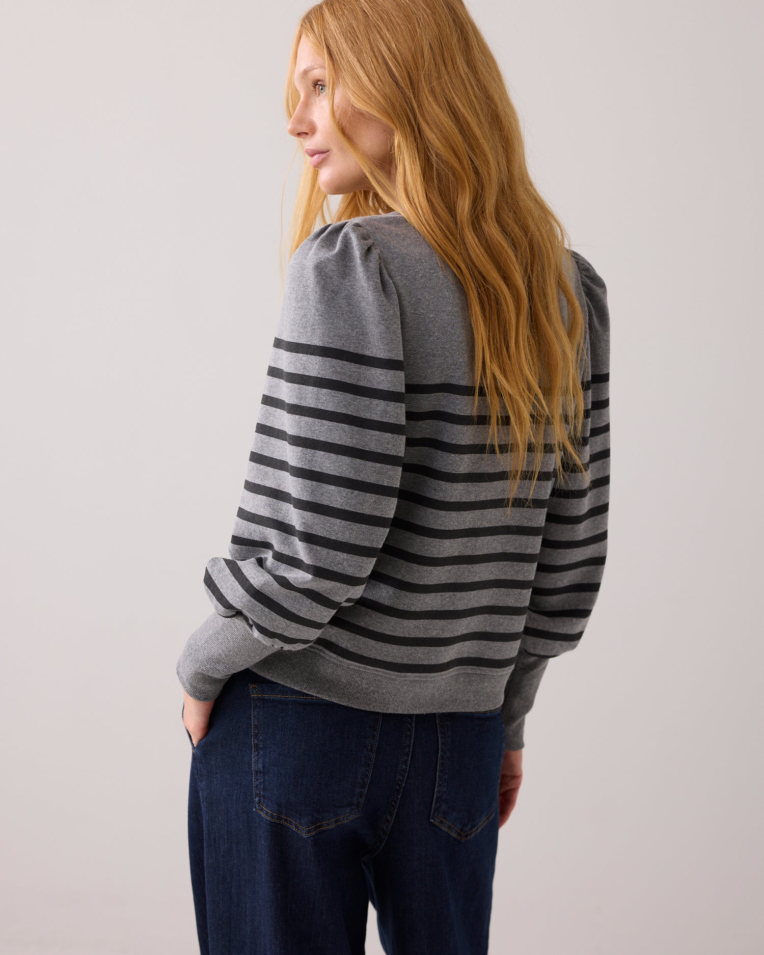Sweater met bloemborduursels